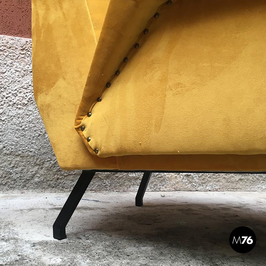 Italian Yellow Velvet Armchairs, 1960s (Metall)