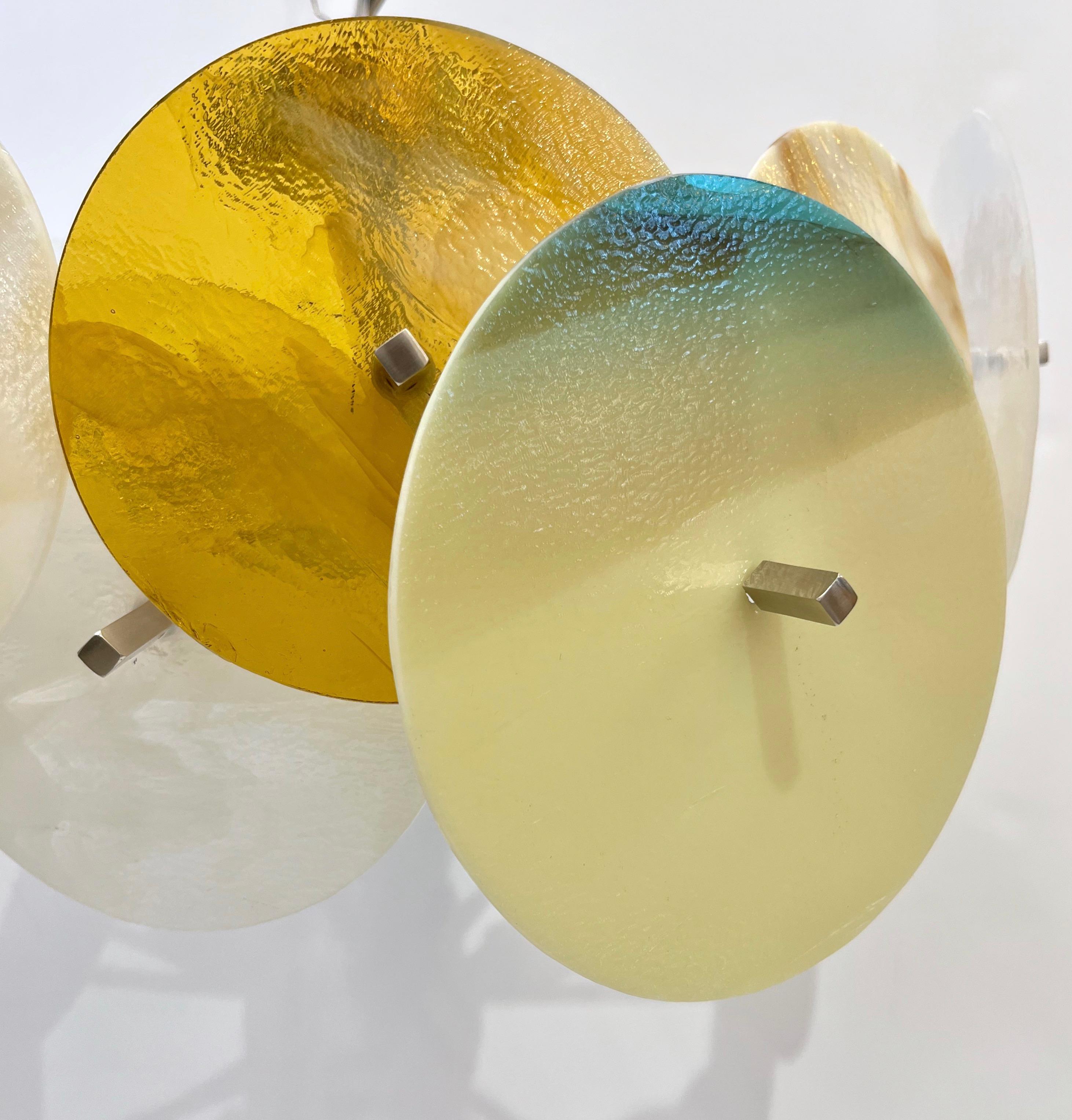 Lustre circulaire italien Spoutnik en verre de Murano nickelé, jaune, blanc et bleu pastel en vente 8