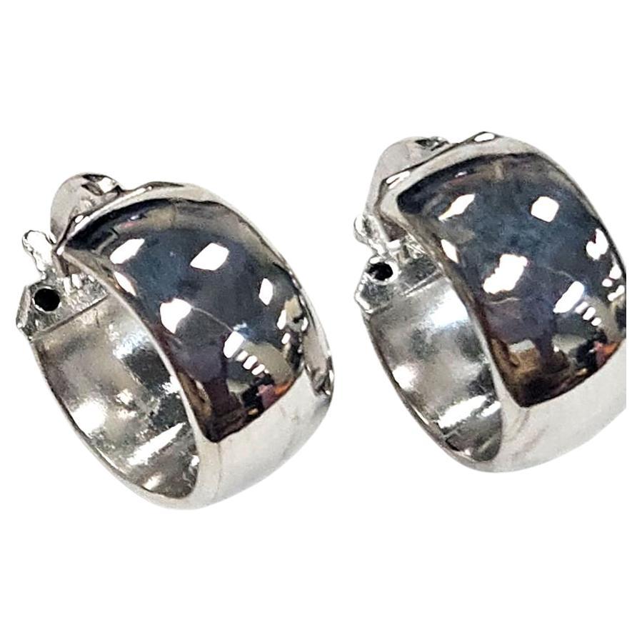 Orecchini a cerchio largo "ZADI" in oro bianco 18 carati