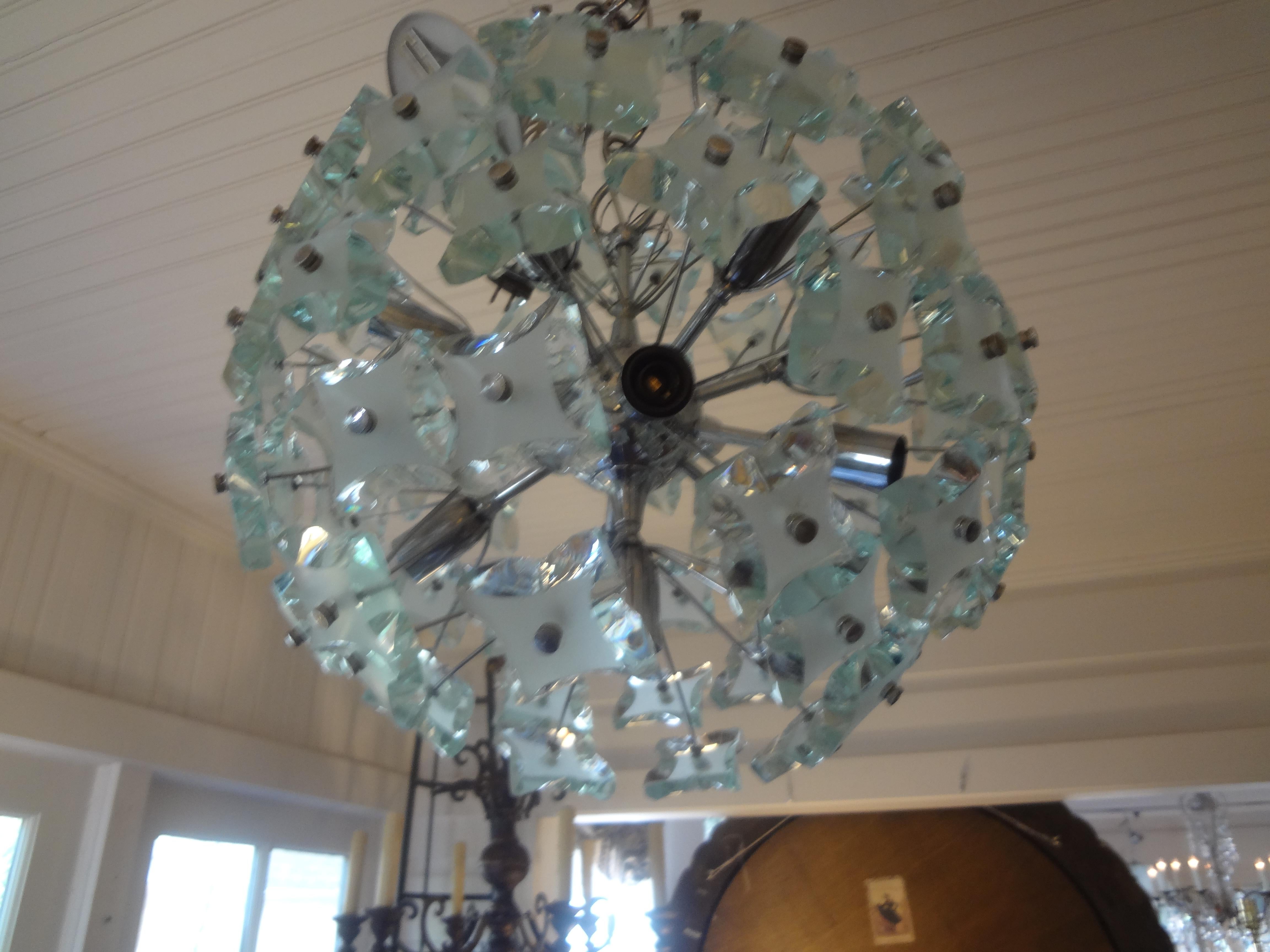 Mid-20th Century Italian Zero Quattro-Fontana Arte Frosted Glass Sphere Chandelier or Pendant