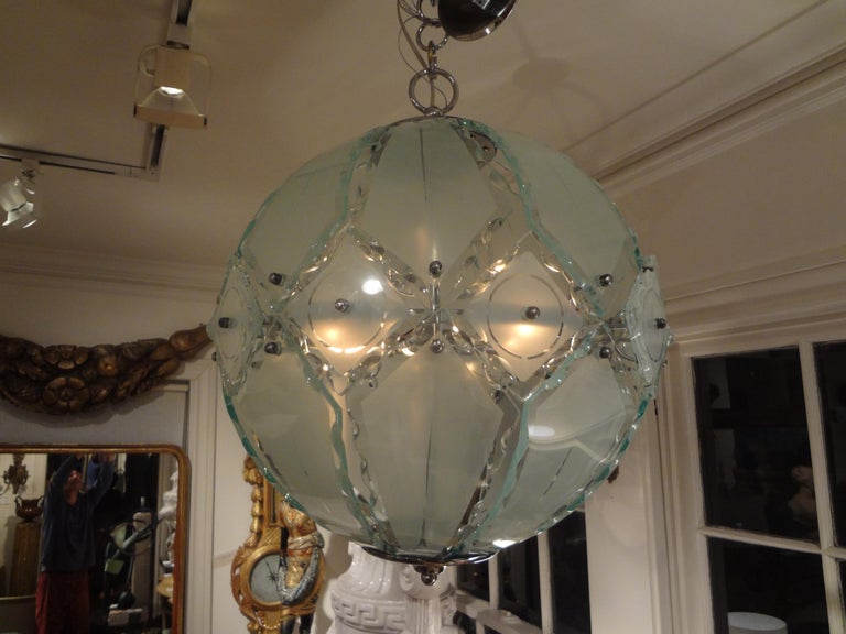 Italian Zero Quattro-Fontana Arte Frosted Glass Sphere Chandelier or Pendant For Sale 2