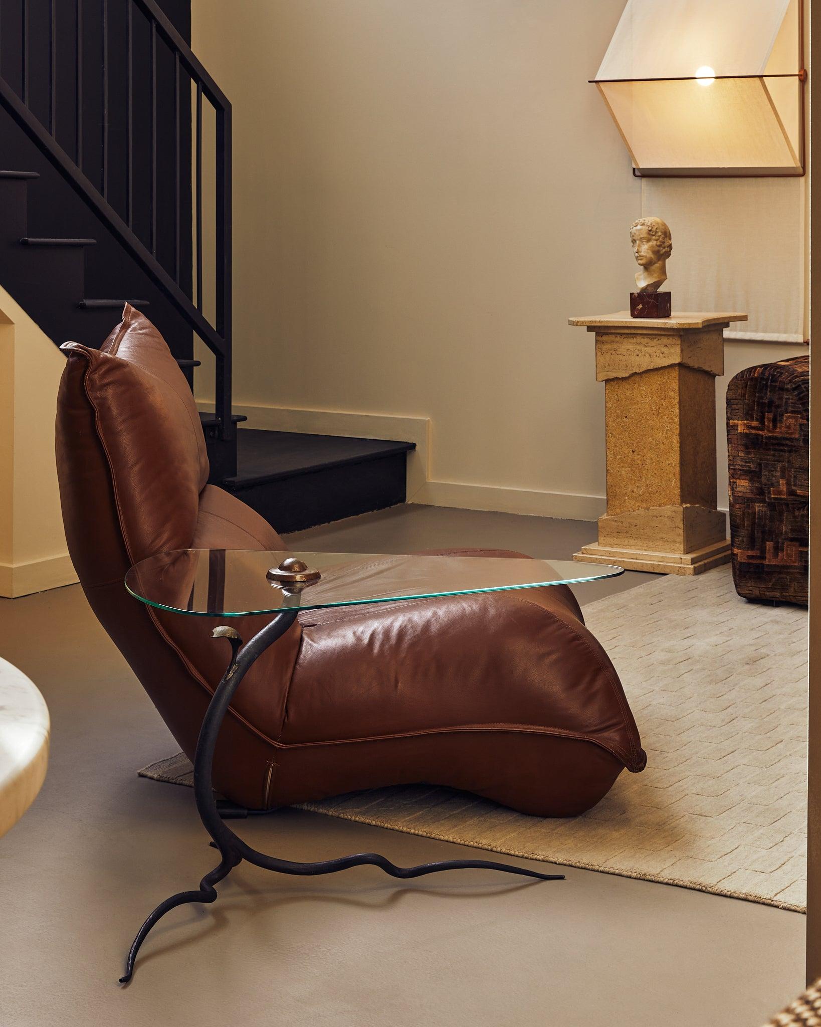 Italian ‘Zinzolo’ Lounge Chair in Leather by Vittorio Varo, 1970s - 2 Available Moderno en venta