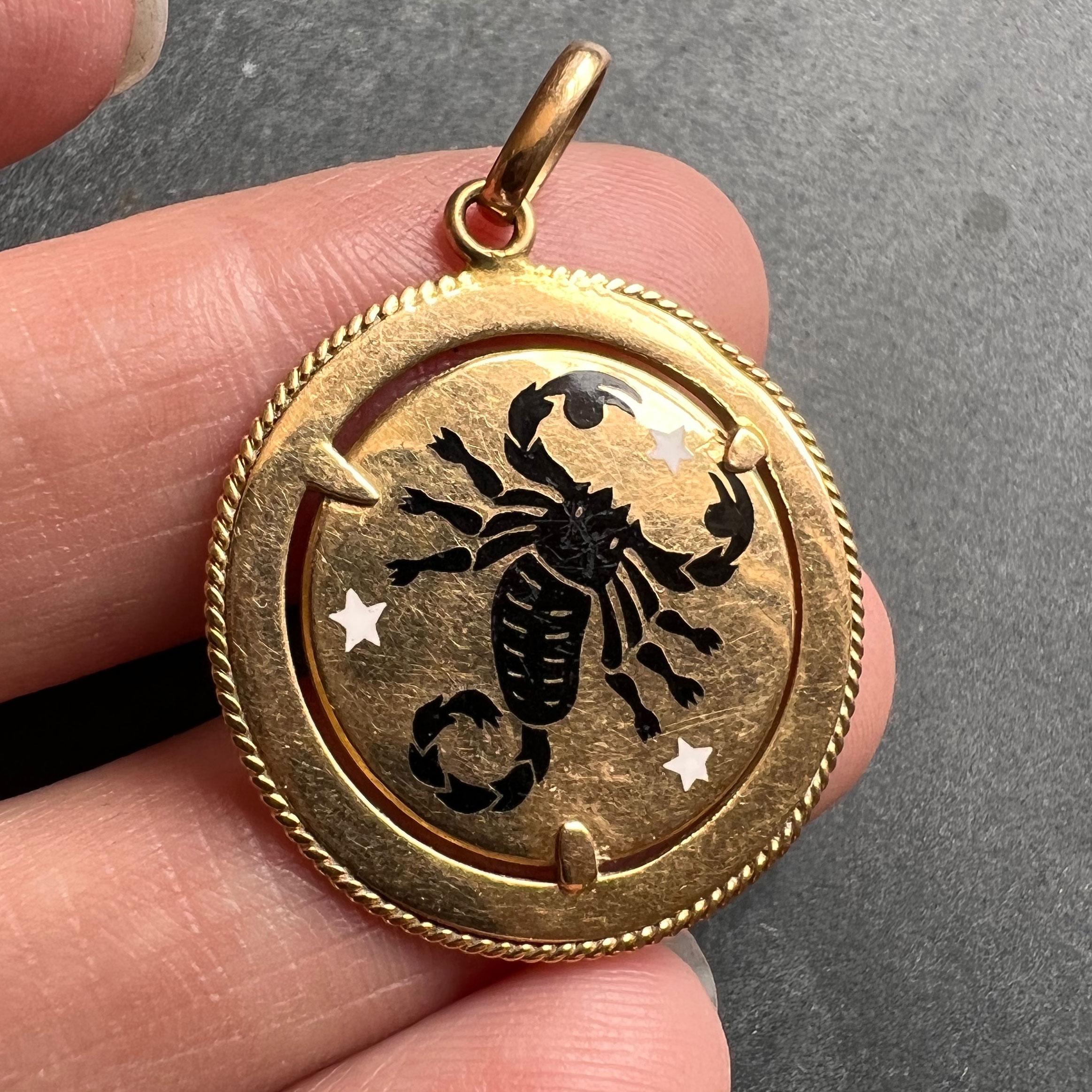 Italian Zodiac Scorpio Starsign 18K Yellow Gold Enamel Charm Pendant In Good Condition For Sale In London, GB