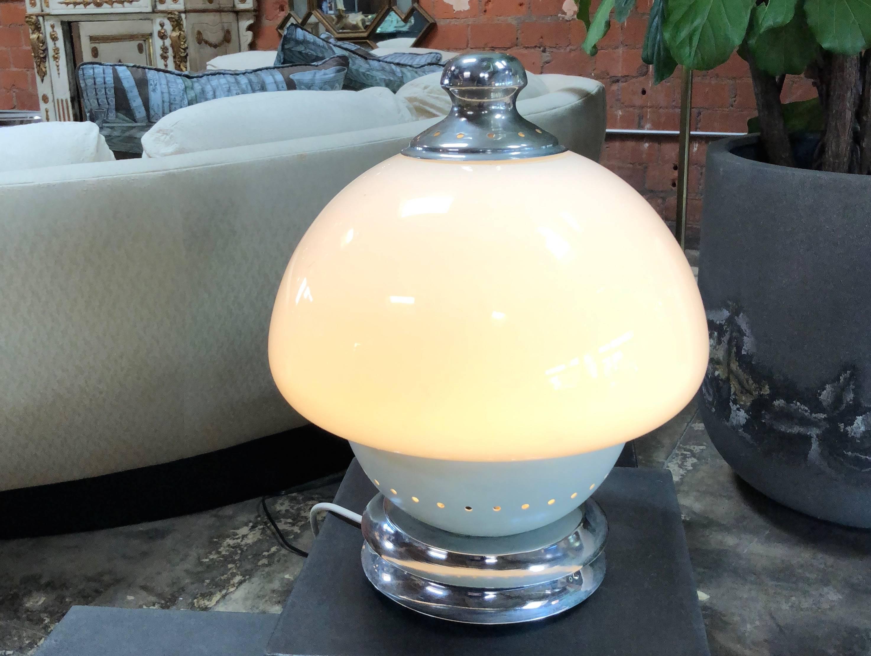 Italian Table Lamp, 1960s Double White Orb In Excellent Condition For Sale In Los Angeles, CA
