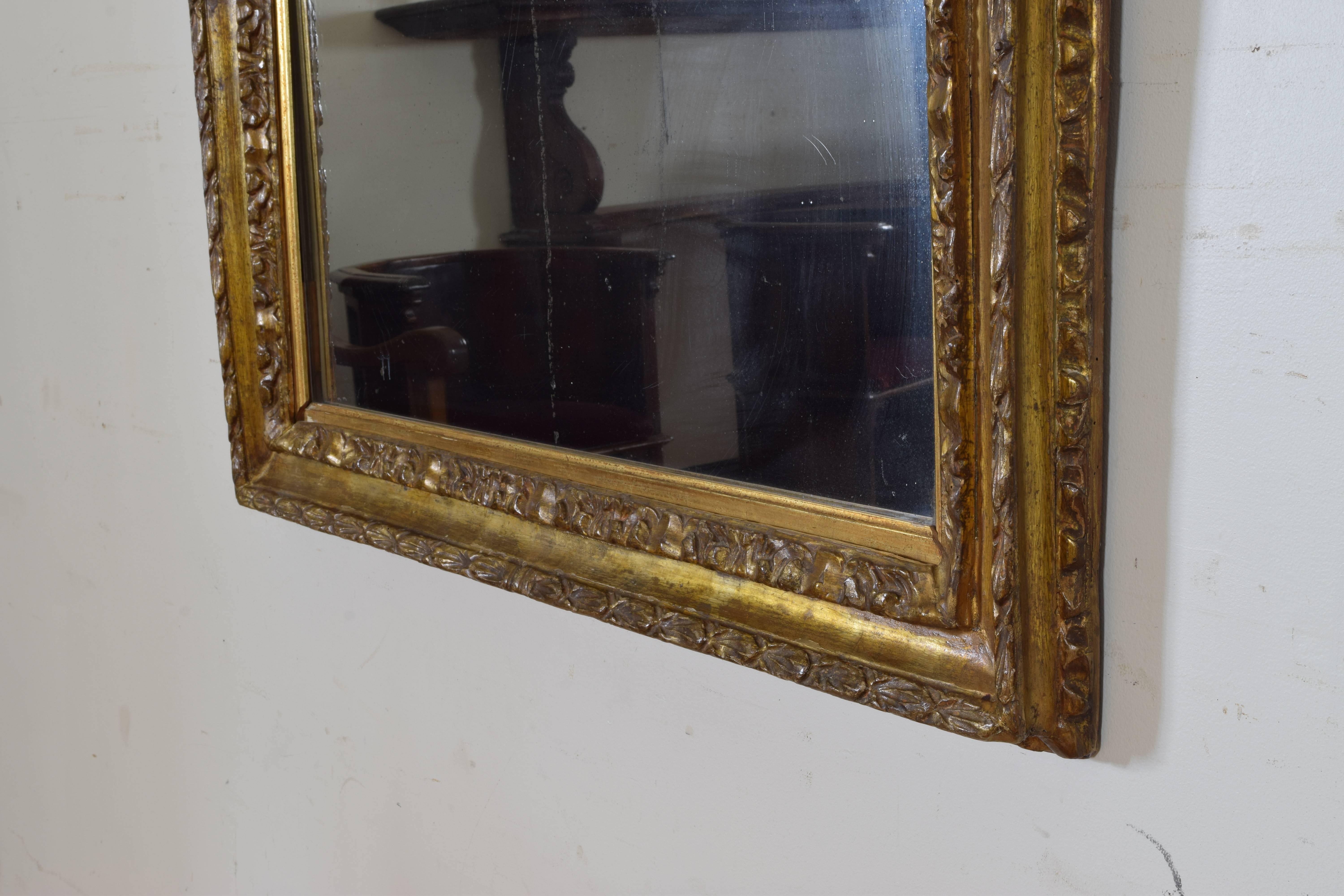 Italian, Piemontese, Carved Giltwood Mirror, Early 18th Century In Good Condition In Atlanta, GA
