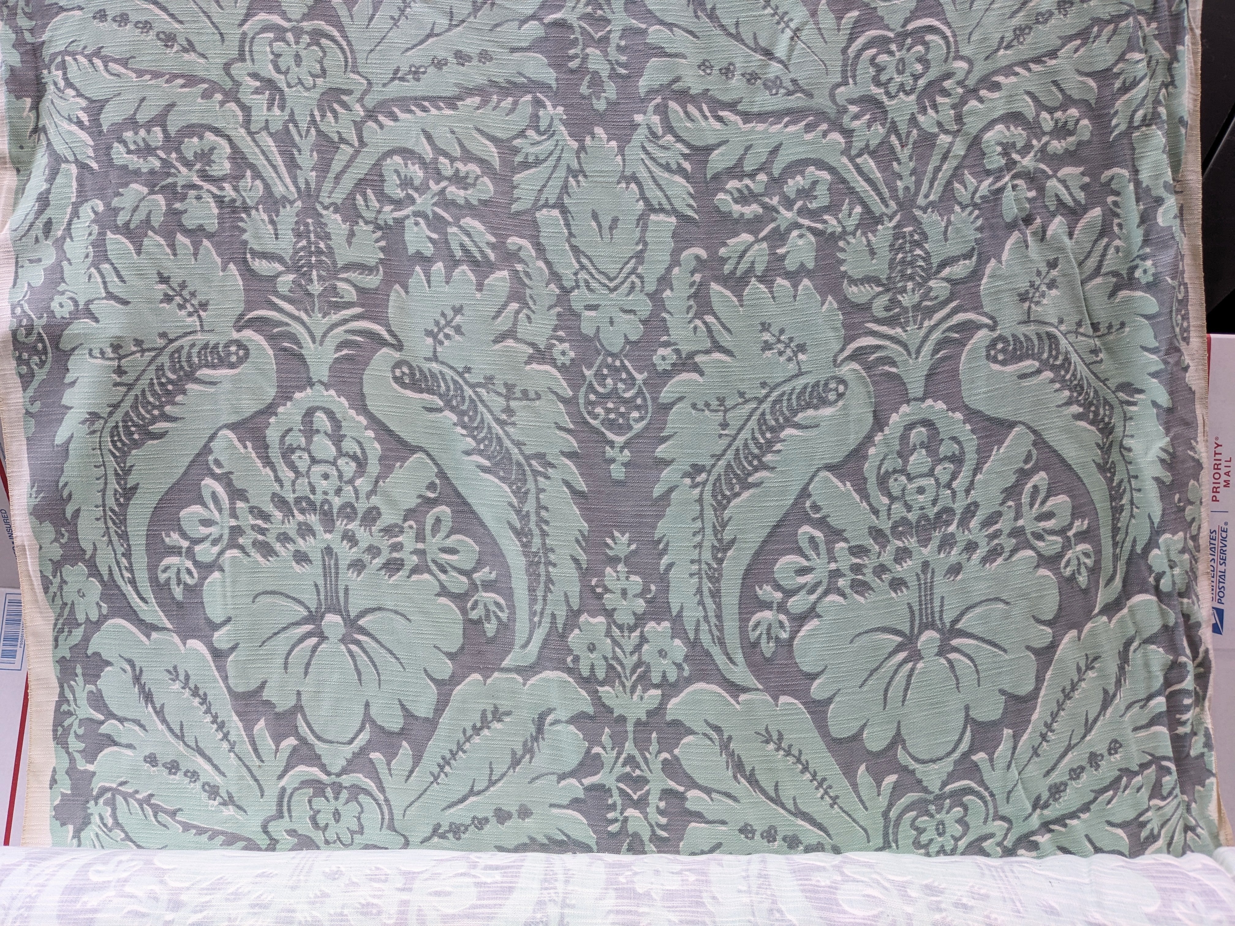 Italianate Barock Revival Mid Century Yardage (Neobarock) im Angebot