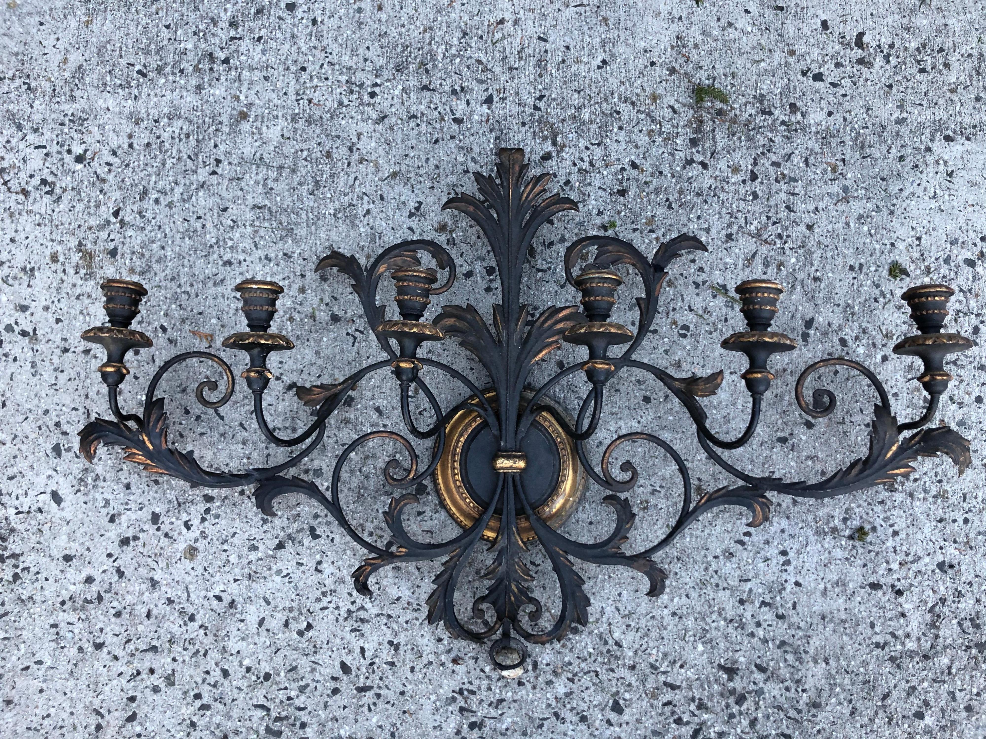 Italianate Tole and Wood Wall Sconce In Good Condition For Sale In Redding, CT