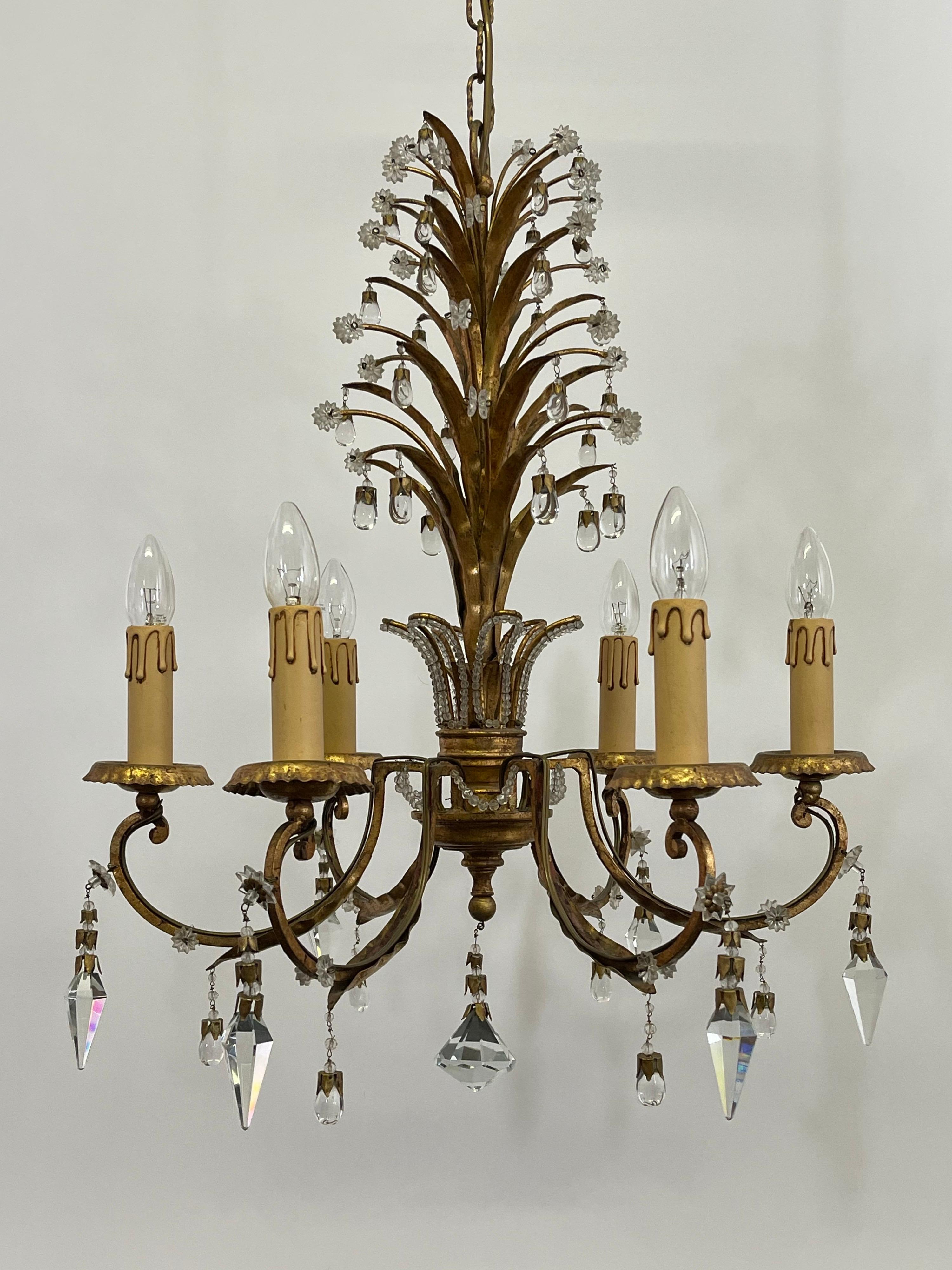 Italian Gilt Iron and Lead Crystal Chandelier by G.Banci,  circa 1970s For Sale 6