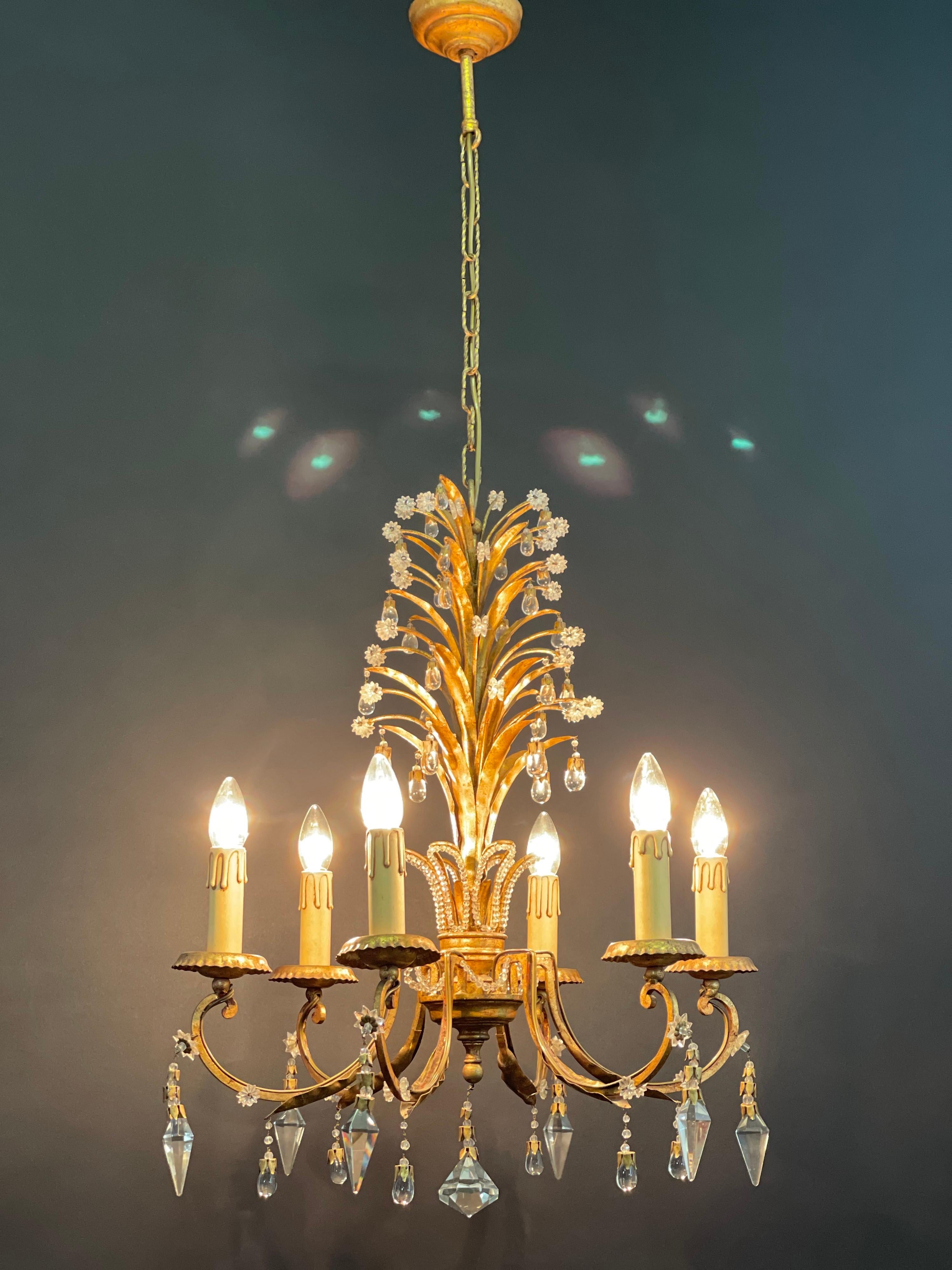 Mid-Century Modern Italian Gilt Iron and Lead Crystal Chandelier by G.Banci,  circa 1970s For Sale