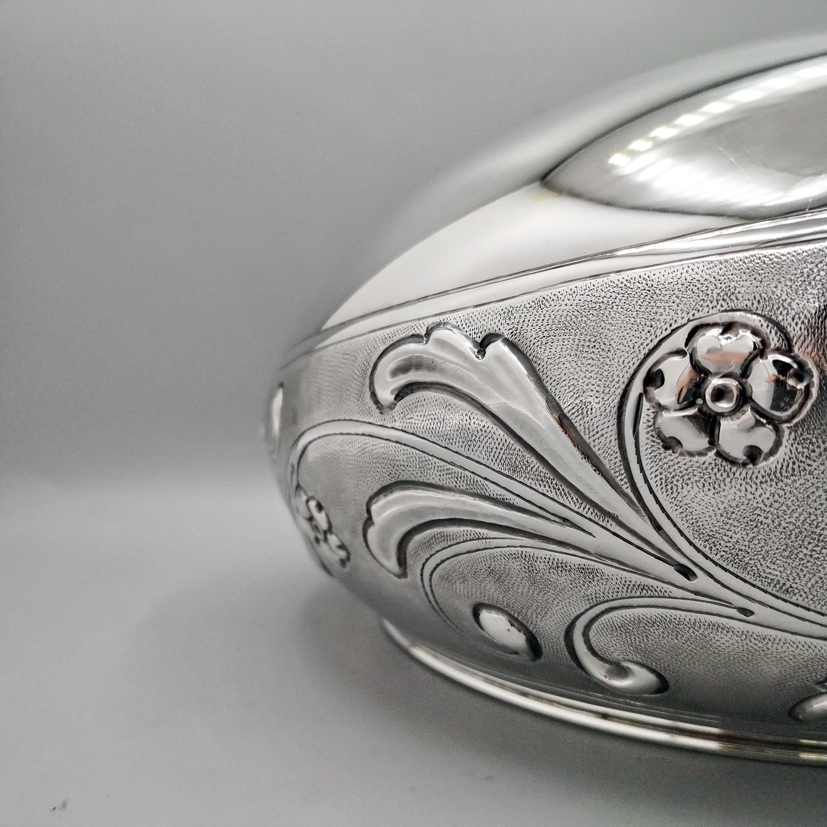 ItalienSterling Silber Tafelaufsatz mit Ranken und Blumen im Angebot 6