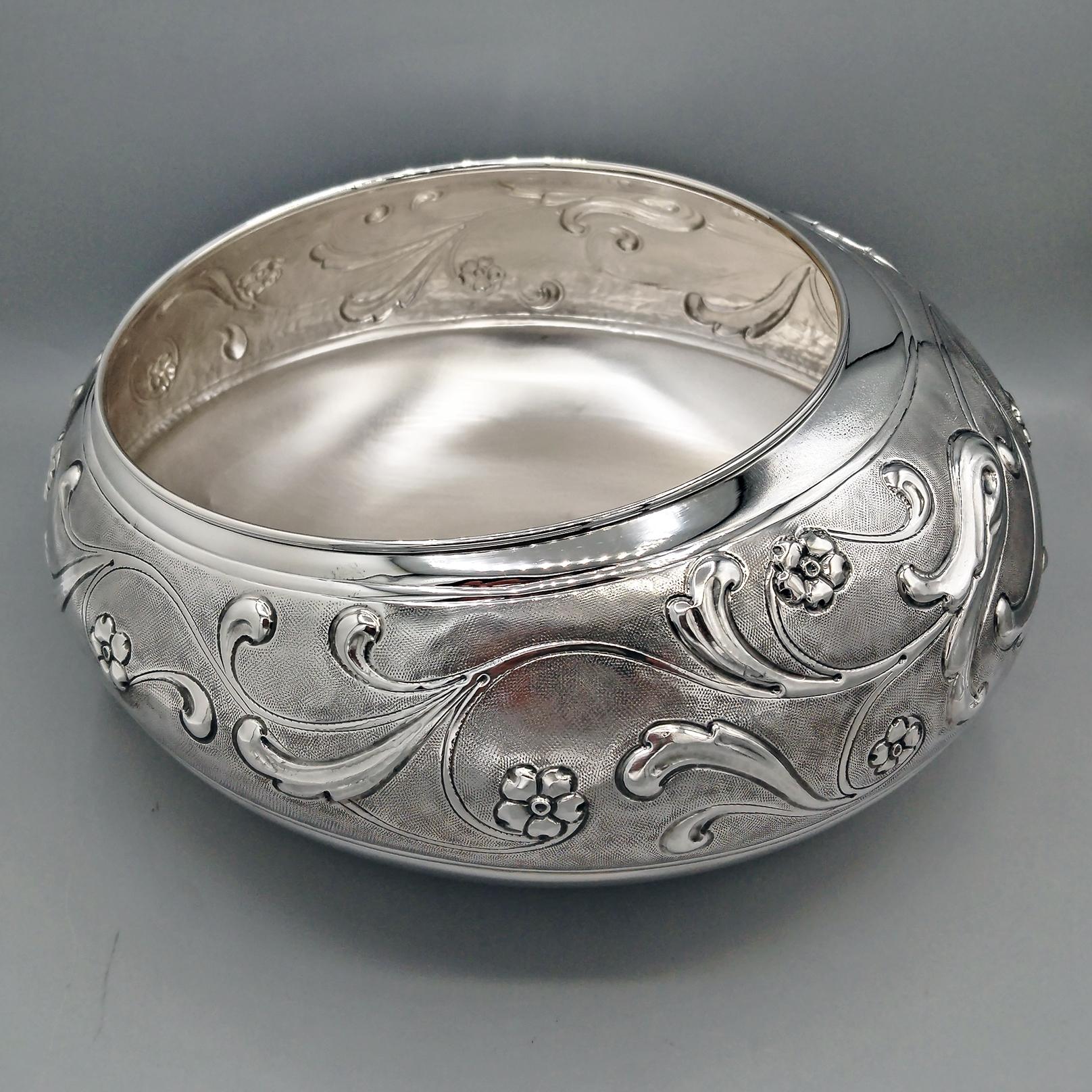ItalienSterling Silber Tafelaufsatz mit Ranken und Blumen (Barock) im Angebot