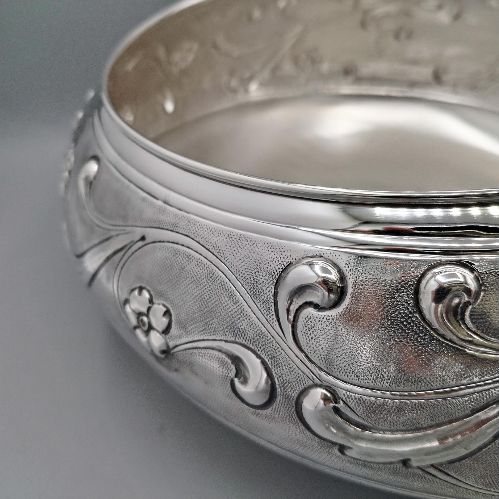 ItalienSterling Silber Tafelaufsatz mit Ranken und Blumen (Italian) im Angebot