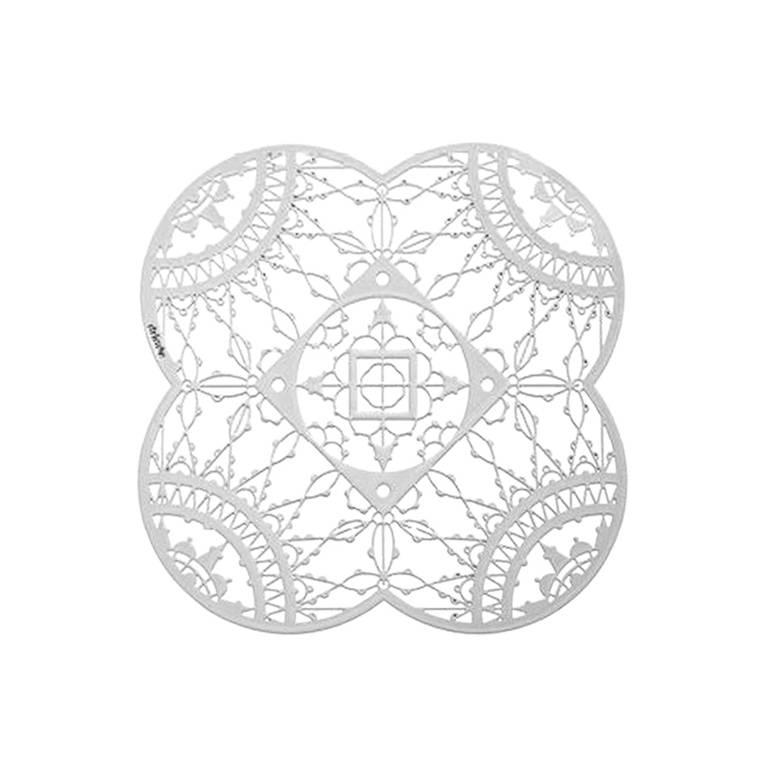 Italic Lace White Finish Petal Coaster Set of Four, Galante & Lancman for Driad For Sale