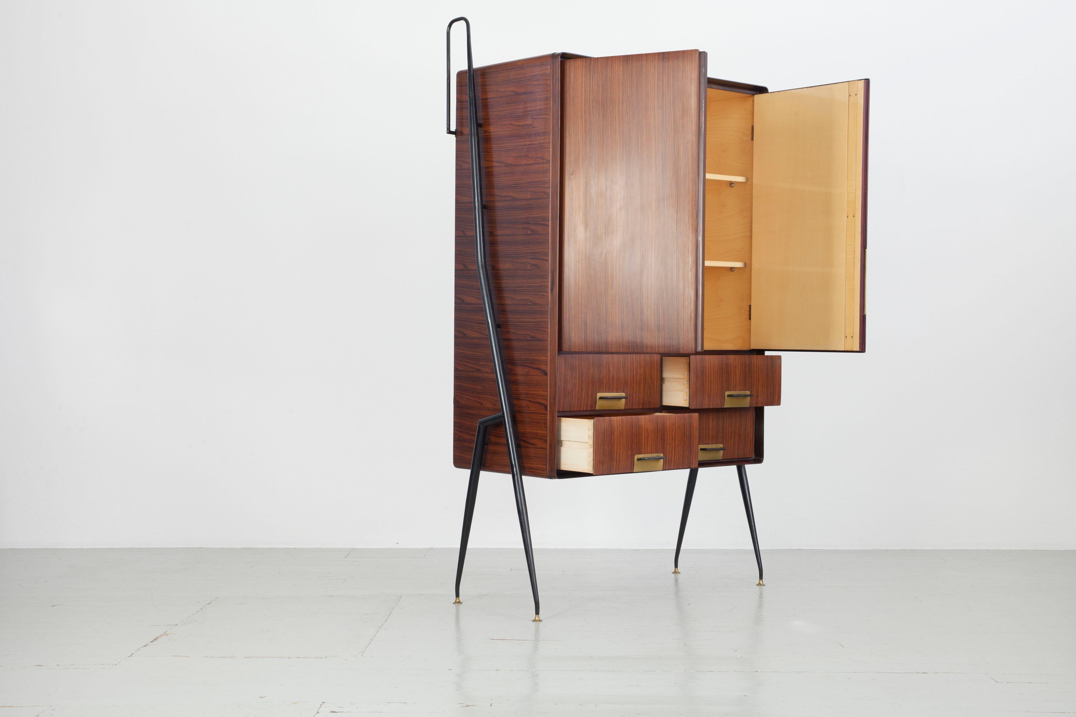 Italien 1950s Silvio Cavatorta Storage Cabinet with 4 Drawers In Good Condition In Wolfurt, AT