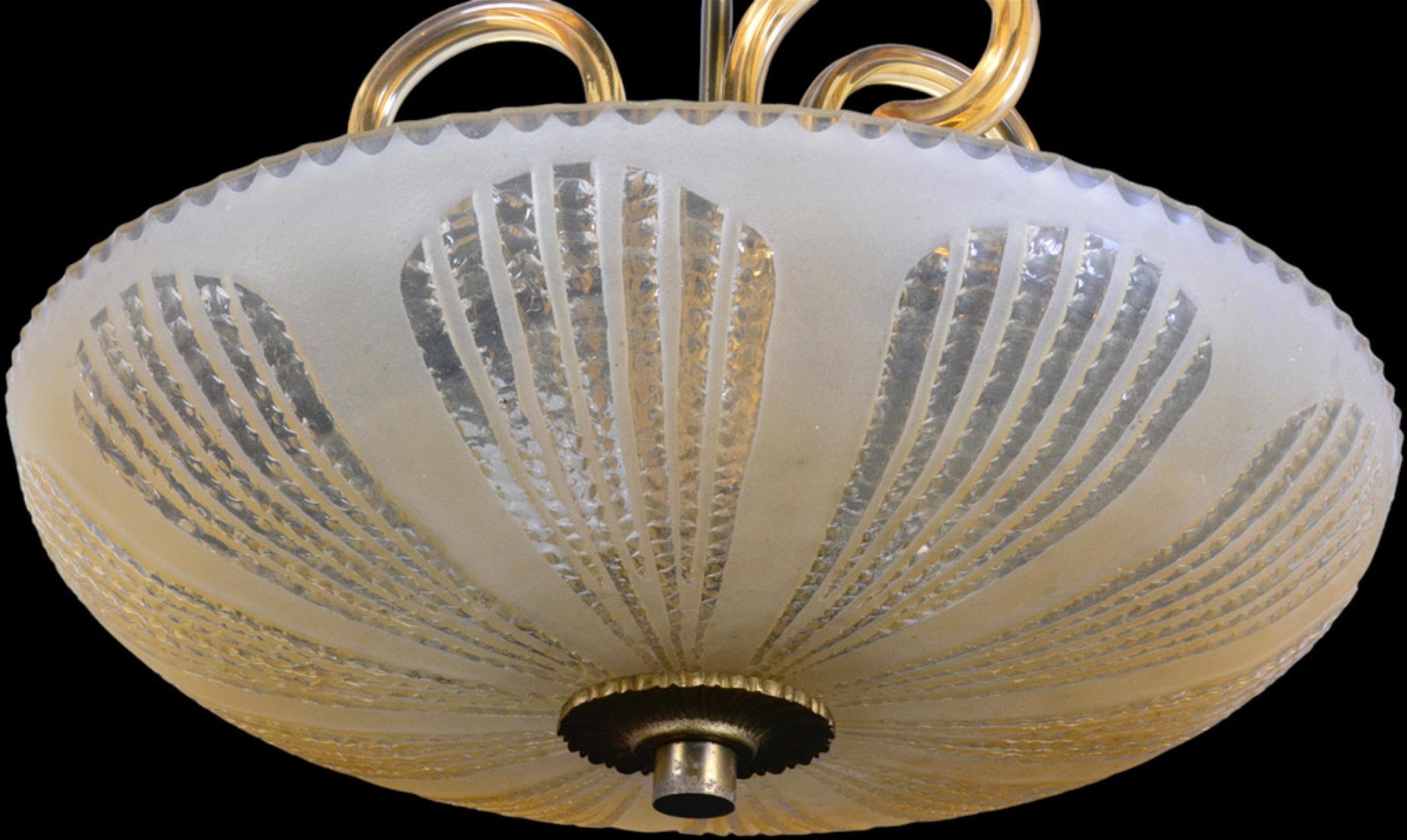 italien battuto ceiling lamp  In Good Condition For Sale In Munich, DE