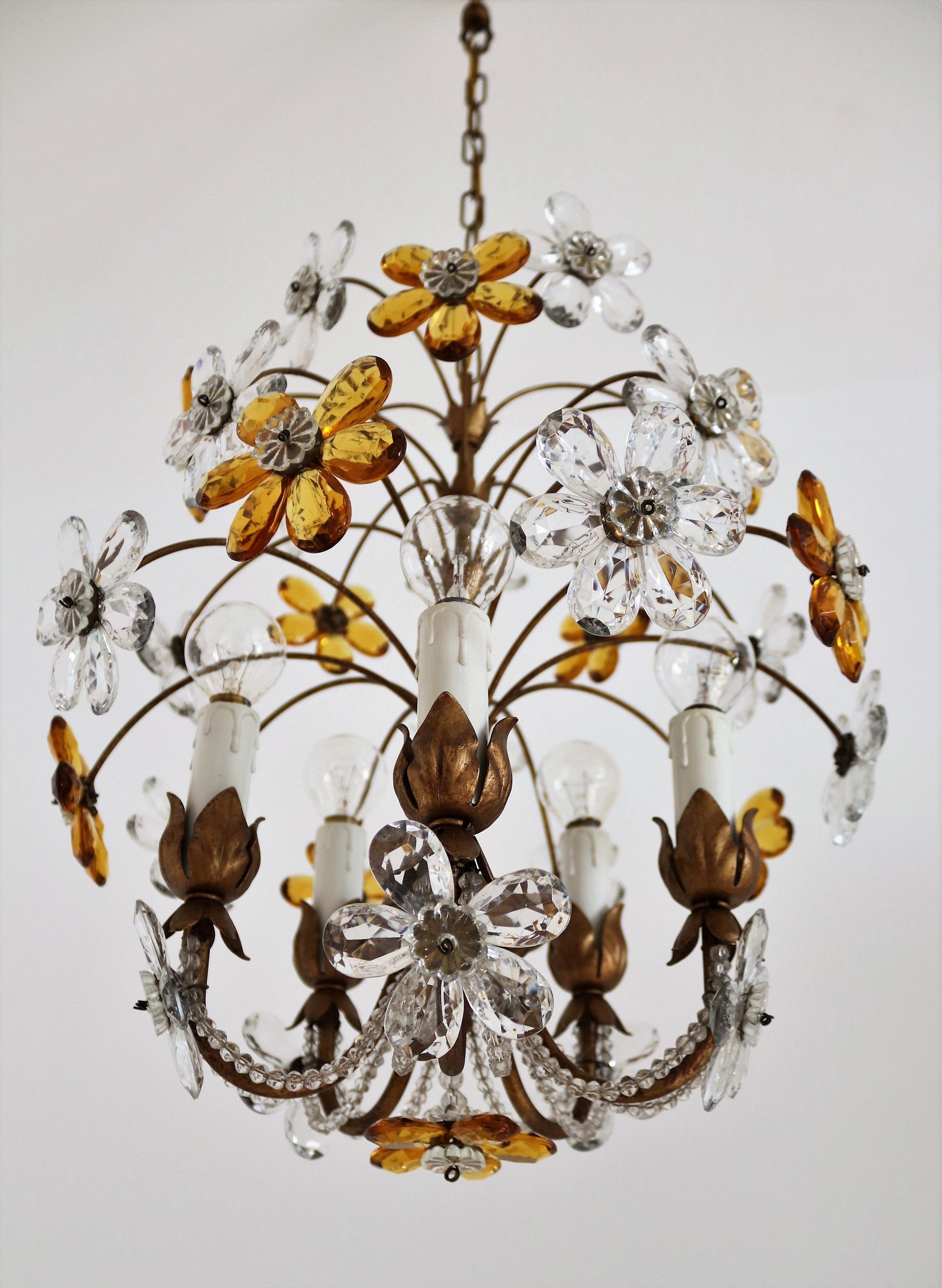 Mid-20th Century Italien Midcentury Chandelier with Murano Glass Flowers, 1960s