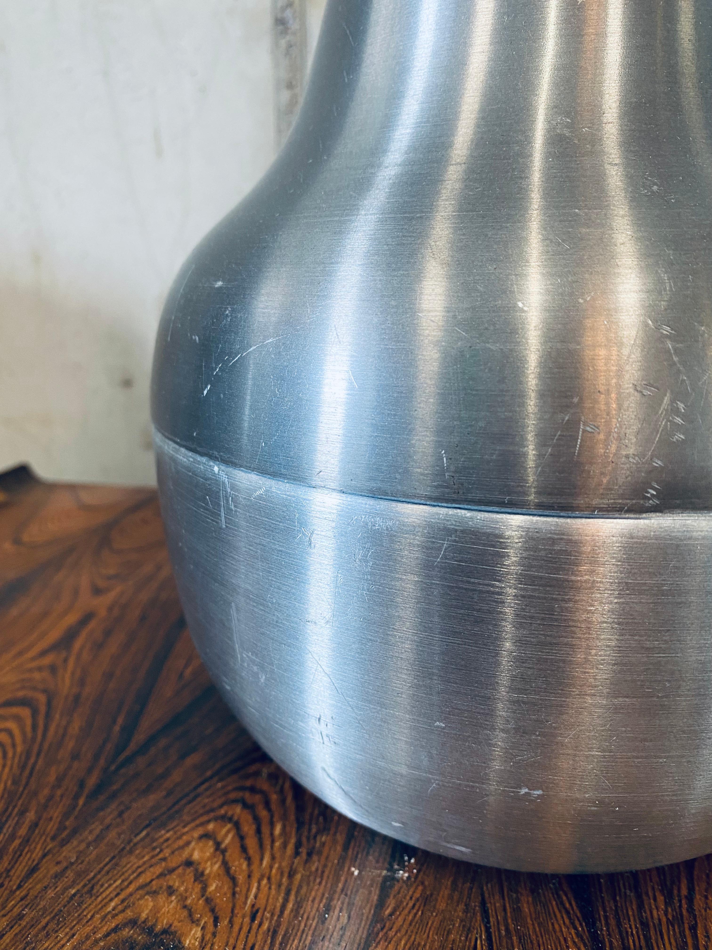 Italienischer Mid Century Ice Bucket Birne, Aluminium For Sale 1