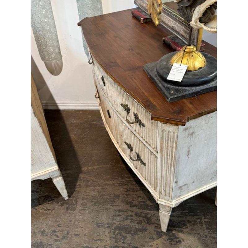 Italin Carved and Painted Louis XVI Commode For Sale 1