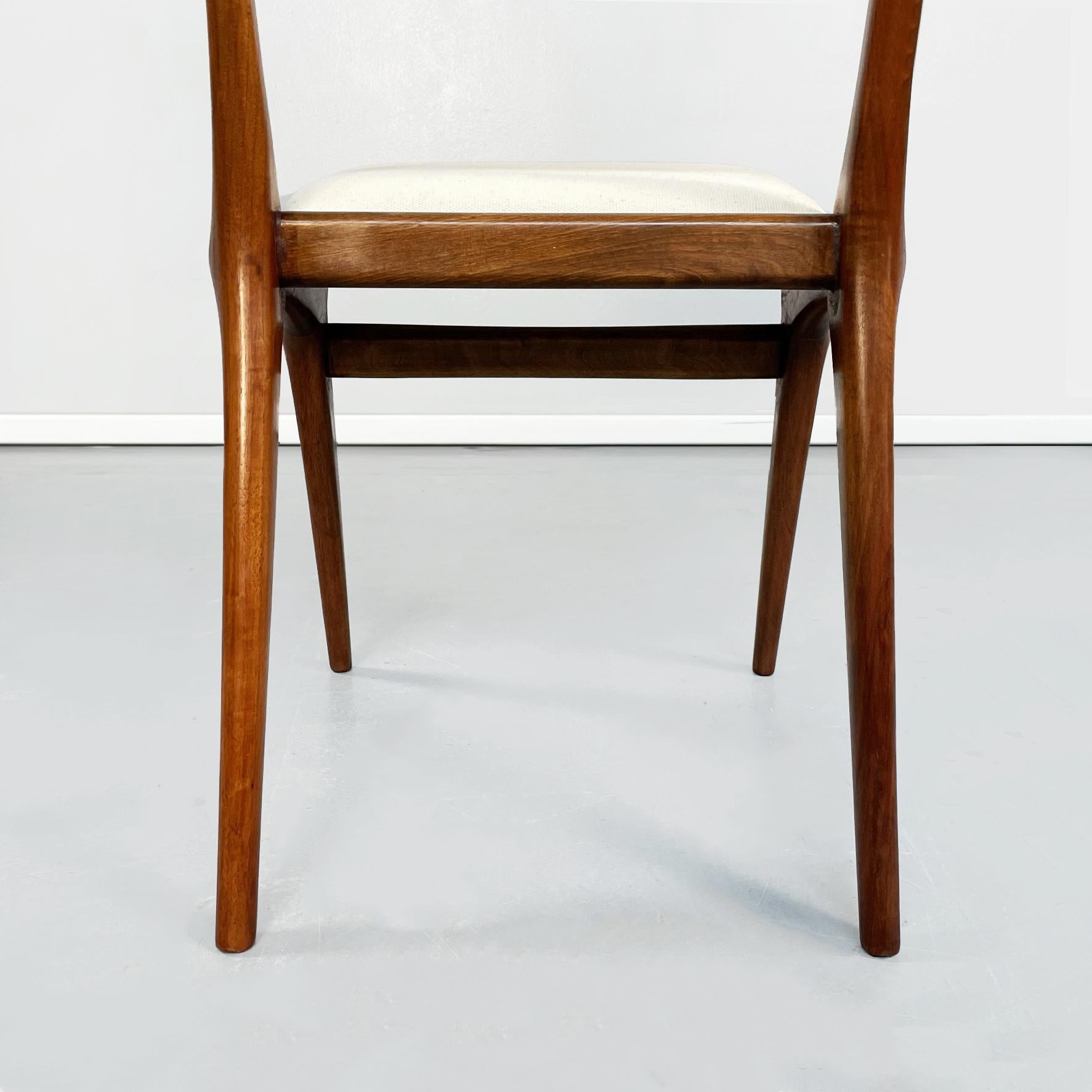 Italienische italienische Mid-Century-Modern-Sessel aus weißem Stoff und N-Holz von De Carli Cassina, 1958 im Angebot 12
