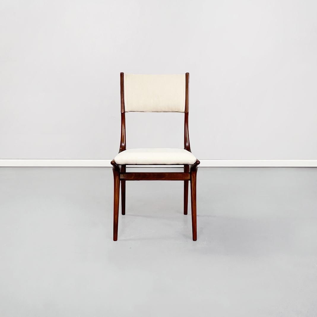 Italinan Mid-Century Modern White Fabric N Wood Chairs by De Carli Cassina, 1958 In Good Condition For Sale In MIlano, IT