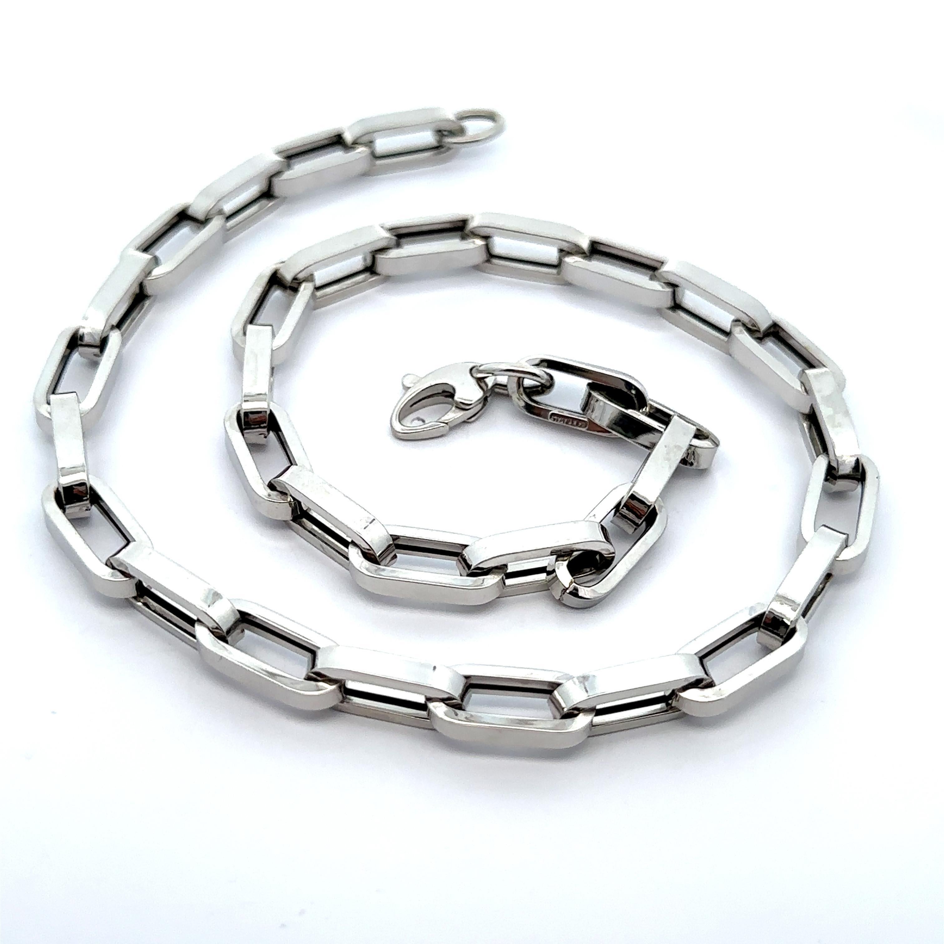 Material: Solid 14k White Gold - Solid Gold - Hollow Design
Weight: 12.68 Grams
Chain Type: Puffed Open Paperclip Link
Chain Length: 16 inches
Chain Width: 7.1mm (approx.)
Clasp: Lobster Claw
Stamp: Italy - 14K
Condition: Shows some light surface