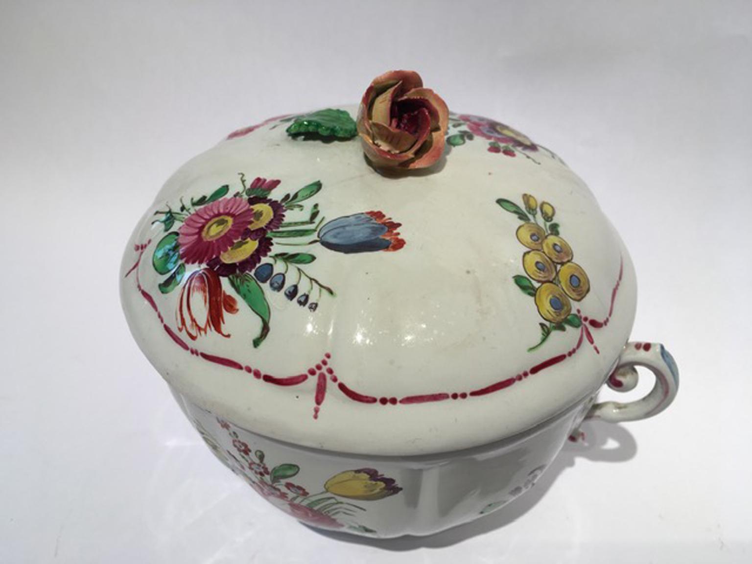 Italy 18th Century Richard Ginori Porcelain Covered Cup or Sugar Bowl For Sale 8