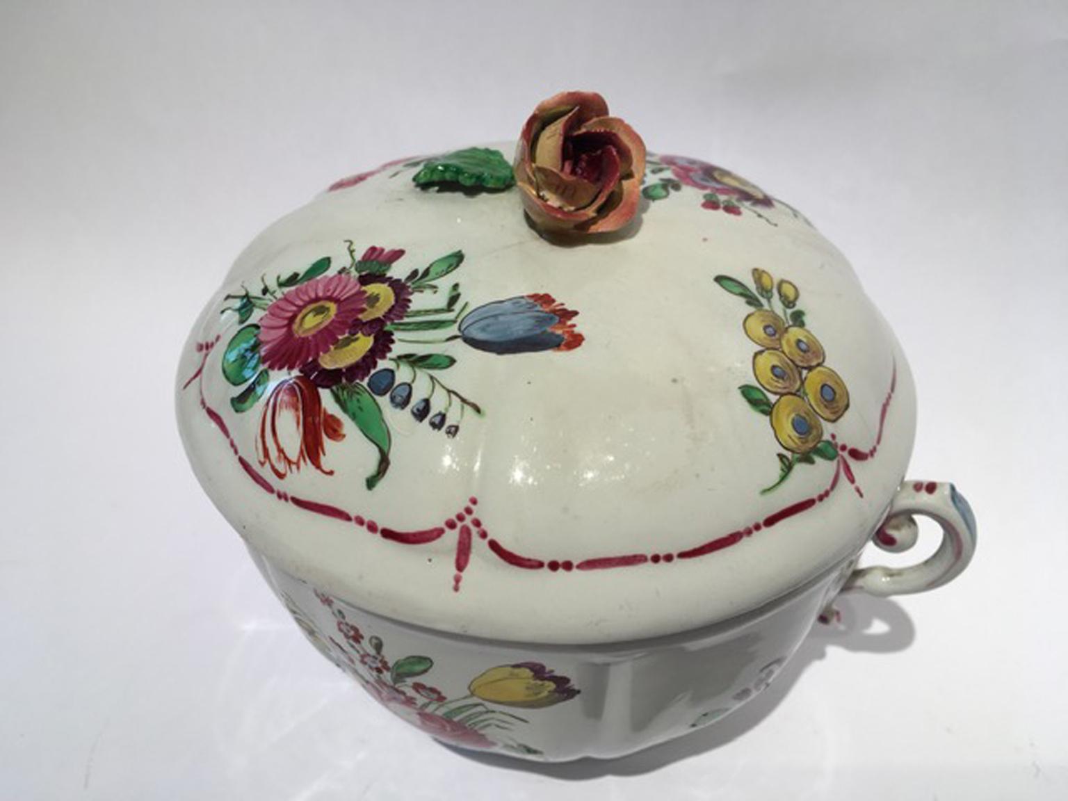 Italy 18th Century Richard Ginori Porcelain Covered Cup or Sugar Bowl For Sale 9