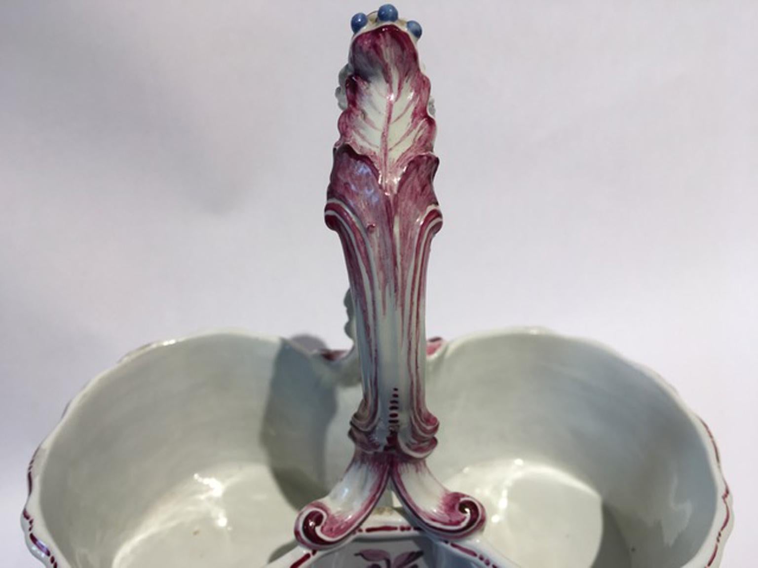 Baroque Italy 18th Century Richard Ginori Porcelain Cruet with Floral Drawings For Sale