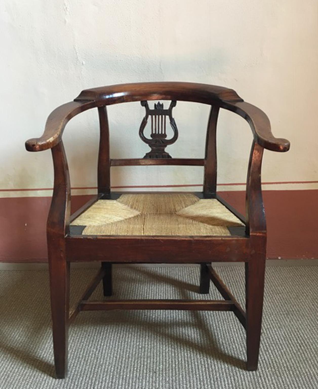 Italy 18th Century Walnut Dining Armchair with Cane Sitting For Sale 3