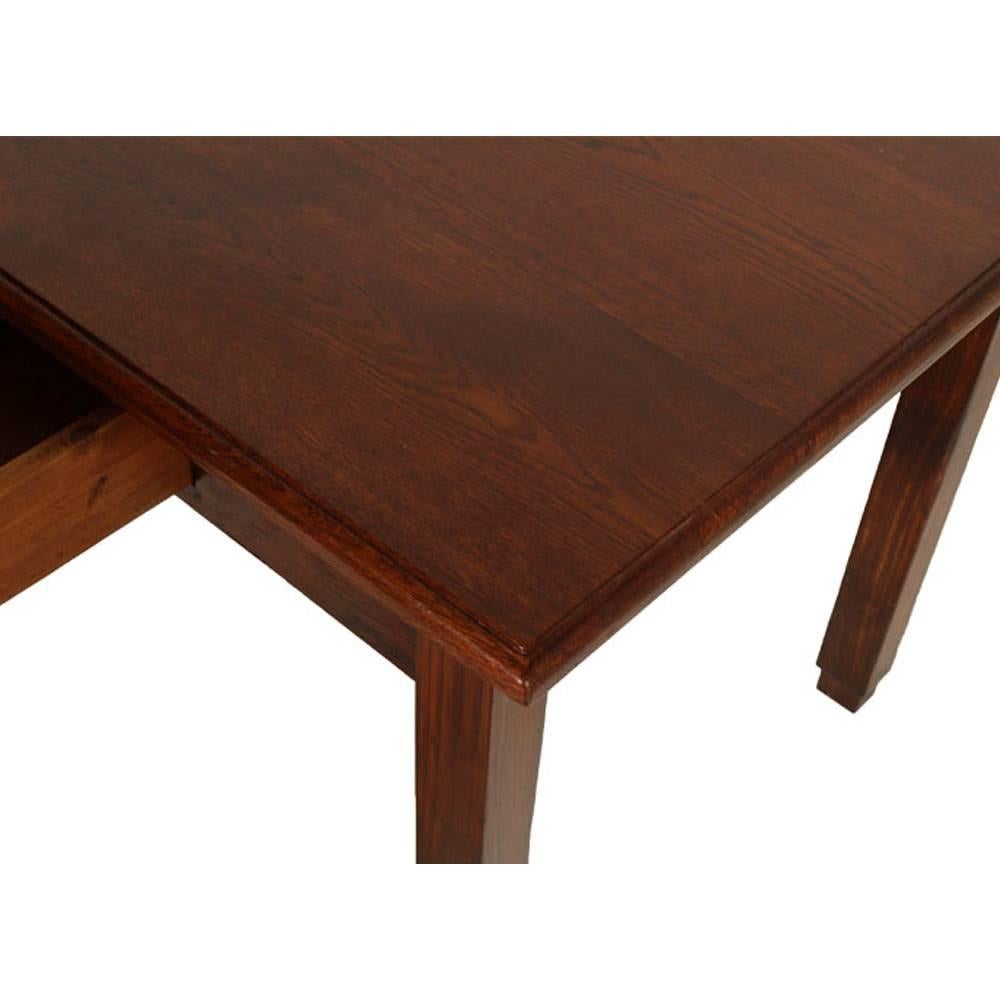 20ième siècle Table Art déco italienne des années 1920 avec tiroir, en chêne massif poli à la cire en vente