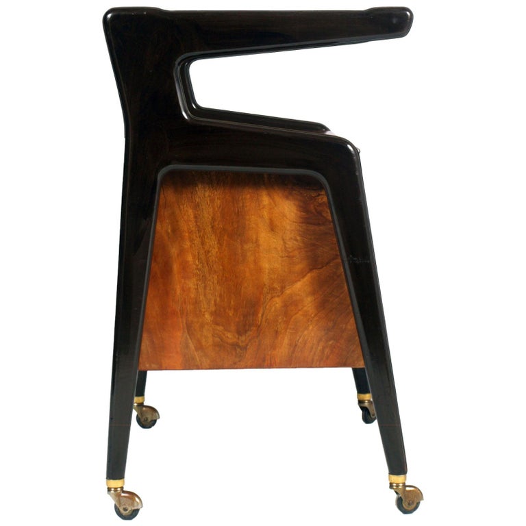 Italian Italy 1950s Cesare Lacca Attributed Dry Bar Cart, Laquered Walnut & Burl Walnut For Sale