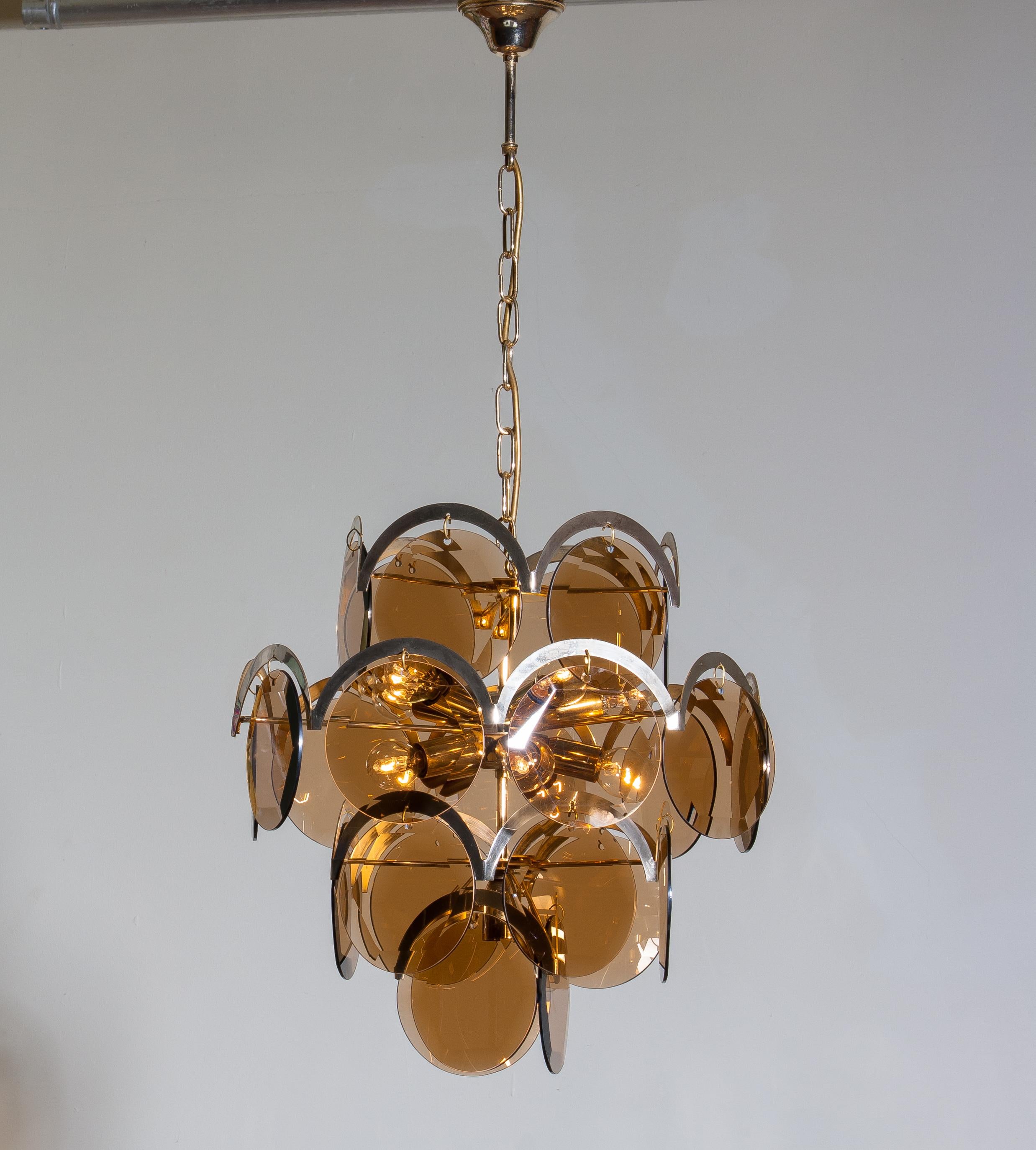 Mid-20th Century Italy 1960s Brass or Gold Colored and Smoked Glass Chandelier by Gino Vistosi