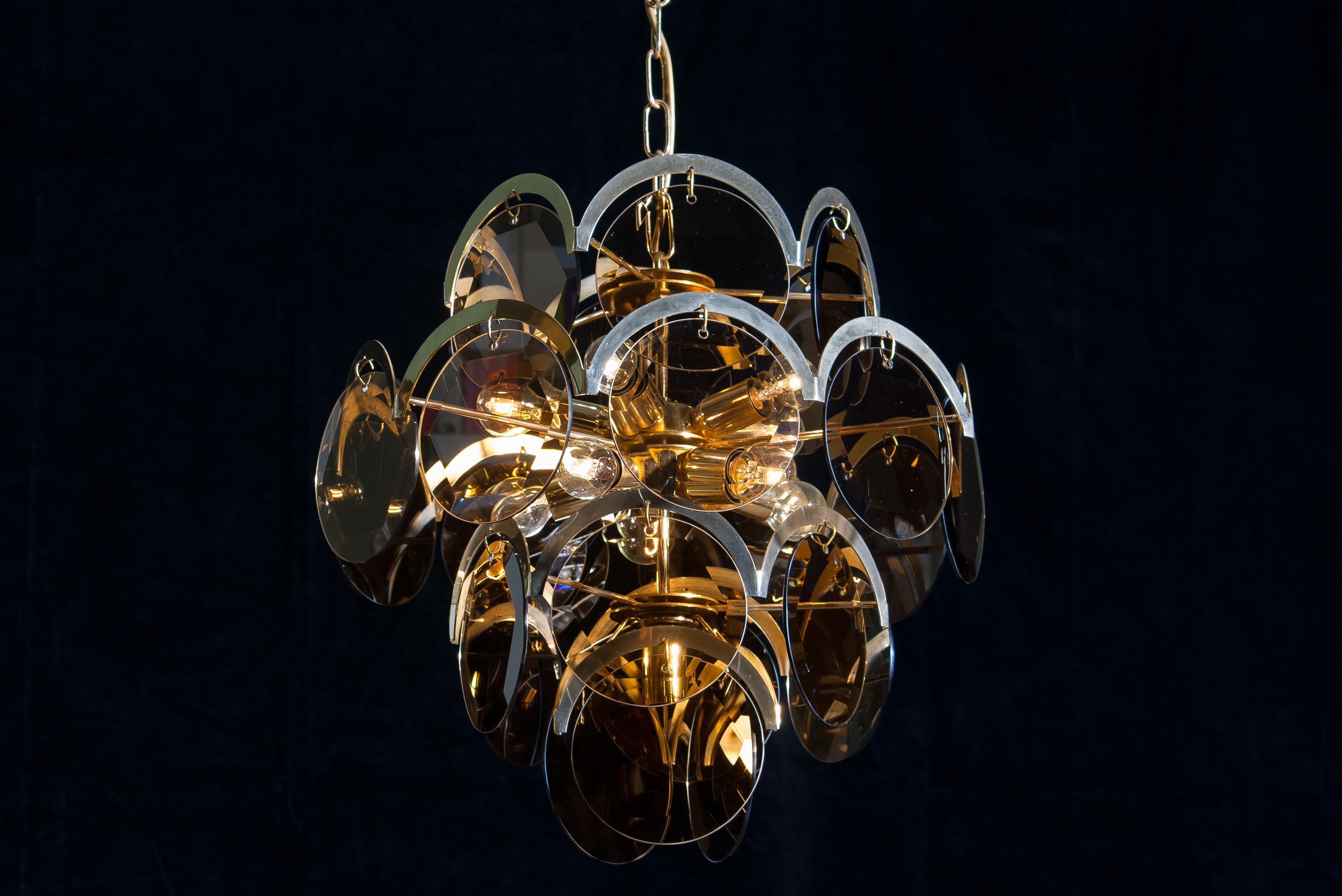 Italy 1960s Brass or Gold Colored and Smoked Glass Chandelier by Gino Vistosi 2