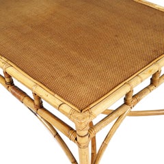 Italia 1960 Mesa de comedor rectangular con tapa de cristal y ratán de bambú, de Franca Helg