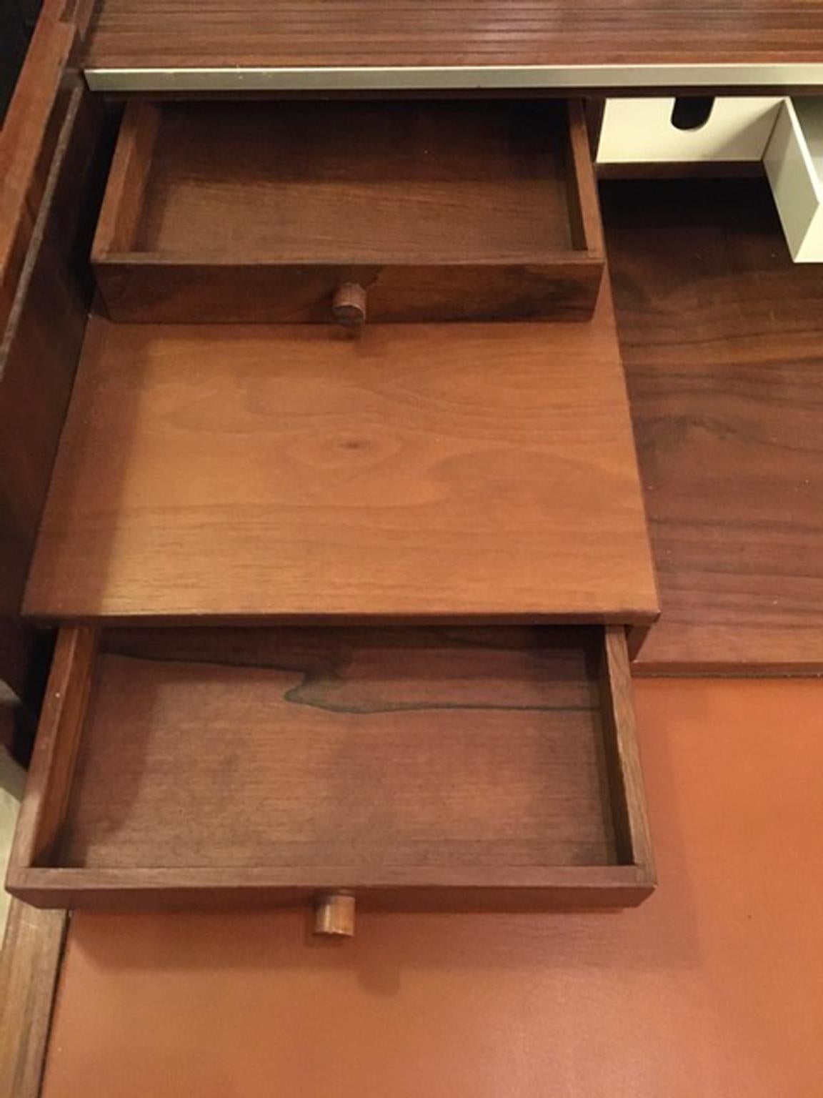 Italian Italy 1967 Gianfranco Frattini Walnut Freestanding Desk with Drawers For Sale