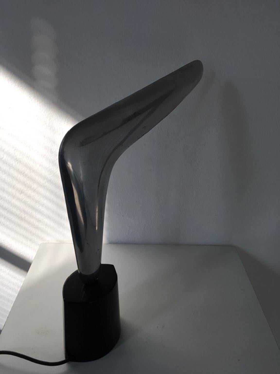 Post-Modern Italy 1970 Postmodern Design Boomerang Aluminium Table Lamp For Sale