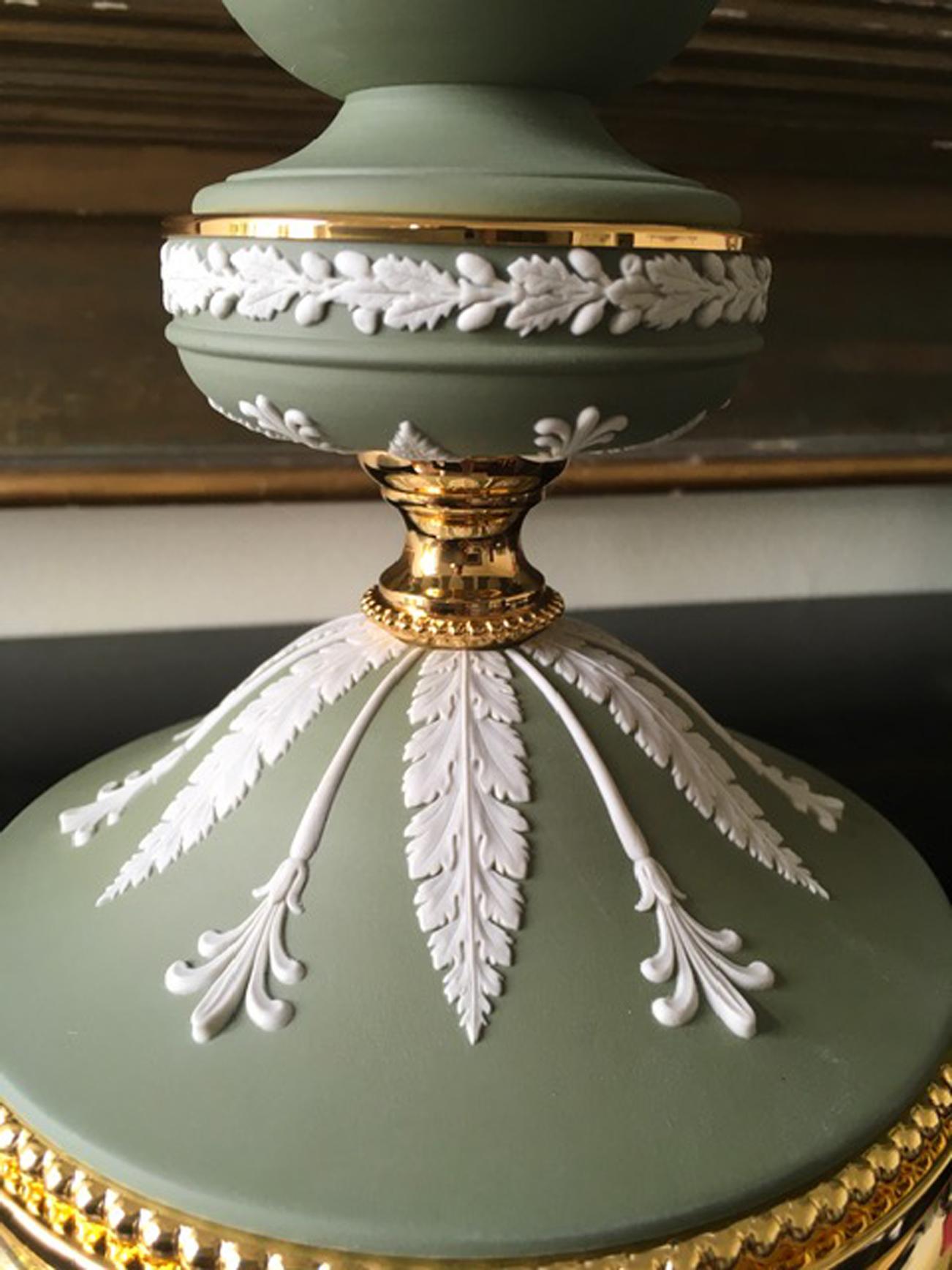 Italy 1970 Post-Modern Pair Brass Sevres Ceramic Table Lamp Regency Style 9