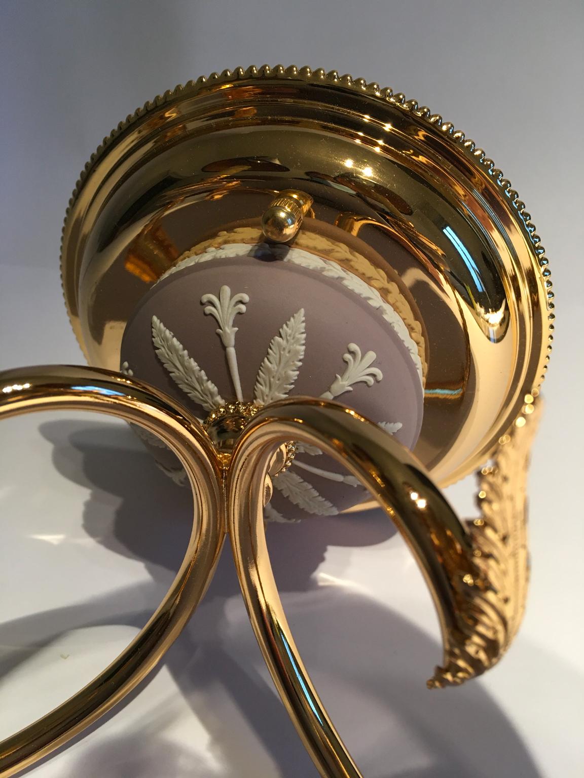 Italy 1970 Post-Modern Pair Brass and Porcelain Wall Lights For Sale 8