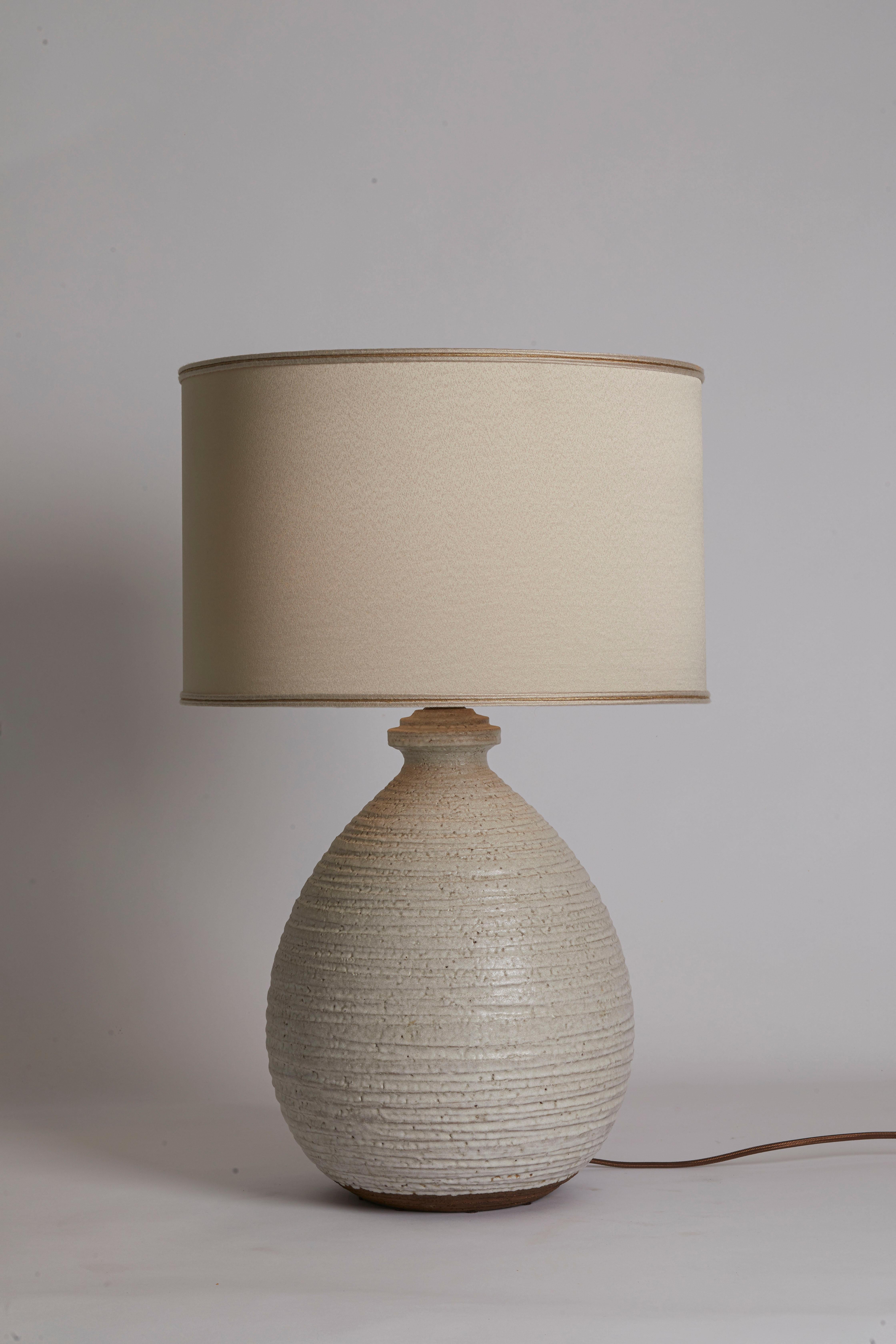 Mid Century Etched Pottery Lamp, Italy 1970s In Good Condition For Sale In Aspen, CO