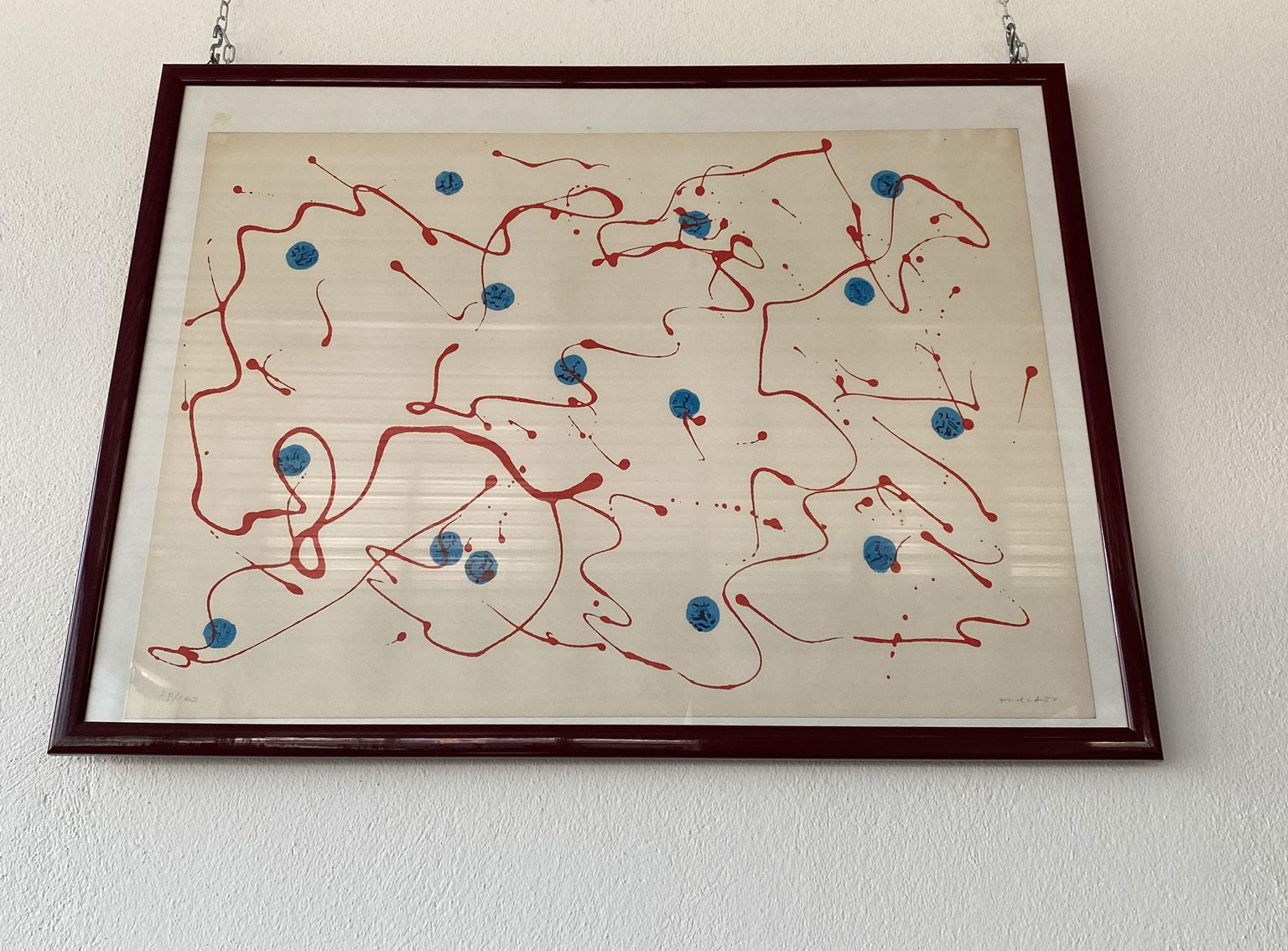 Si tratta di un'opera d'arte astratta molto accattivante del noto e quotato artista italiano Giulio Turcato.
Si tratta di una stampa multipla su carta numerata 79/100 realizzata nel periodo dell'astrattismo italiano.

Giulio Turcato è nato a Mantova