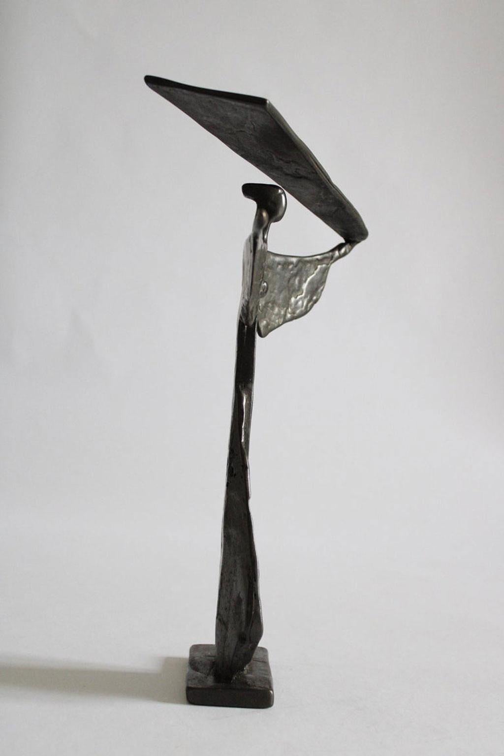 Italiano Italia 1980 Scultura astratta postmoderna in bronzo di Ugo Carà in vendita