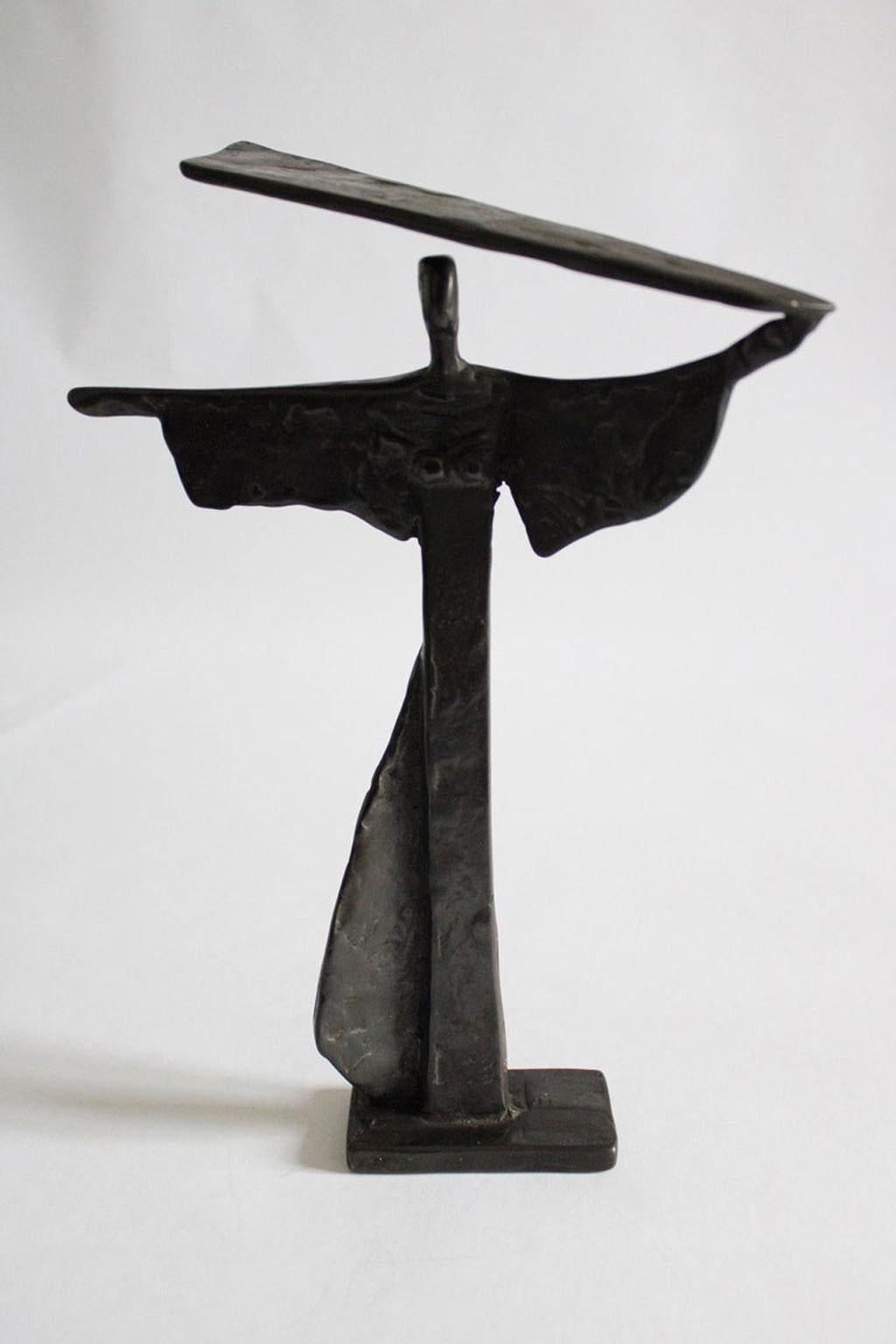Italia 1980 Scultura astratta postmoderna in bronzo di Ugo Carà in vendita 1