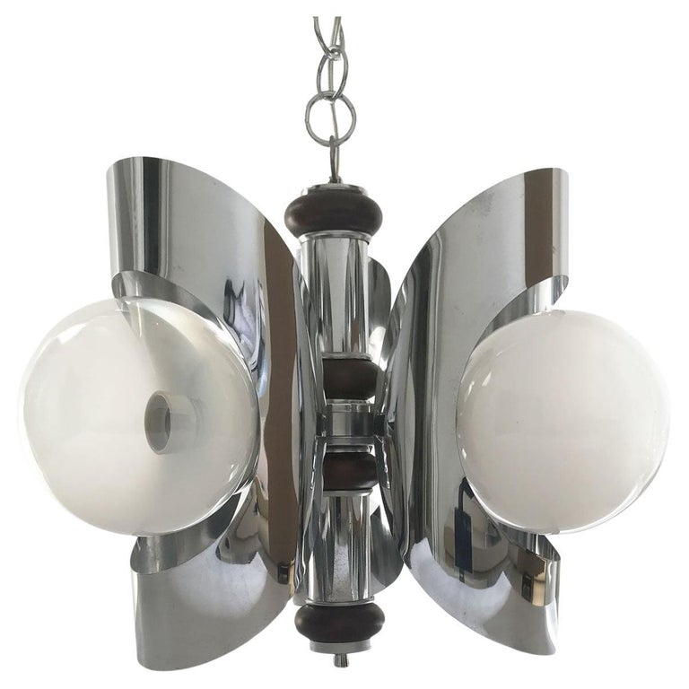 Italy 1980 PostModern Chandelier Metal Chrome and Glass For Sale at