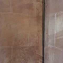 Paire de paravents rembourrés en daim naturel de style post-moderne, Italie, 1990