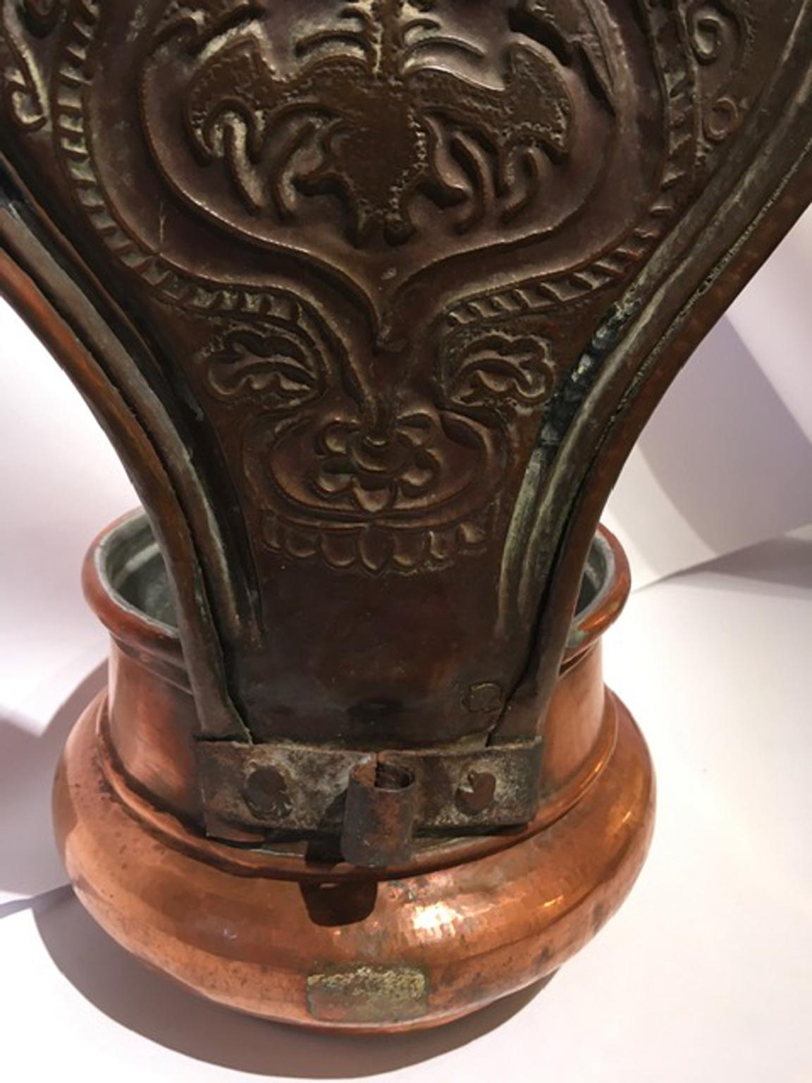 Italy 19th Century Kitchen Copper Wall Planter Pot For Sale 5