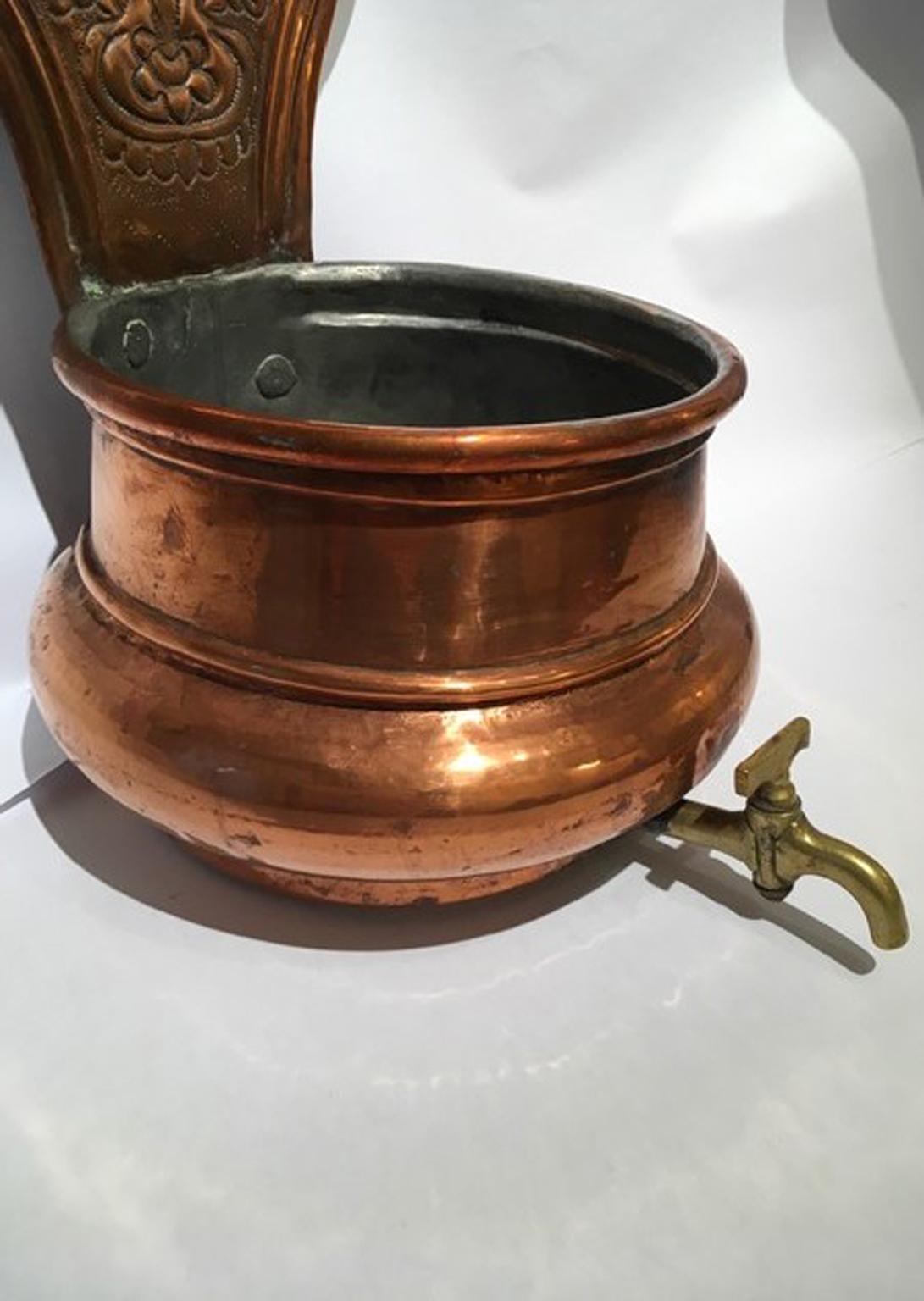 Italy 19th Century Kitchen Copper Wall Planter Pot For Sale 1