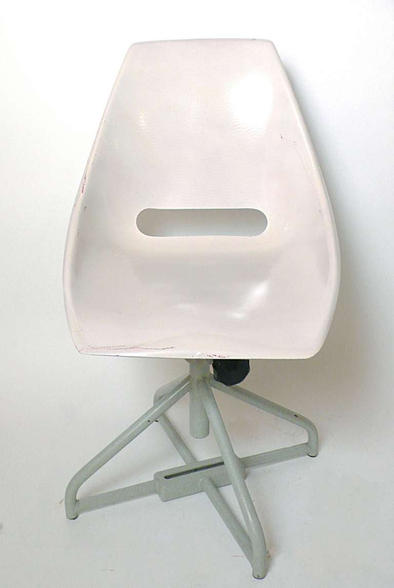 Italy 1950s Multicolor Adjustable Swiveling Fiberglass Chairs 2