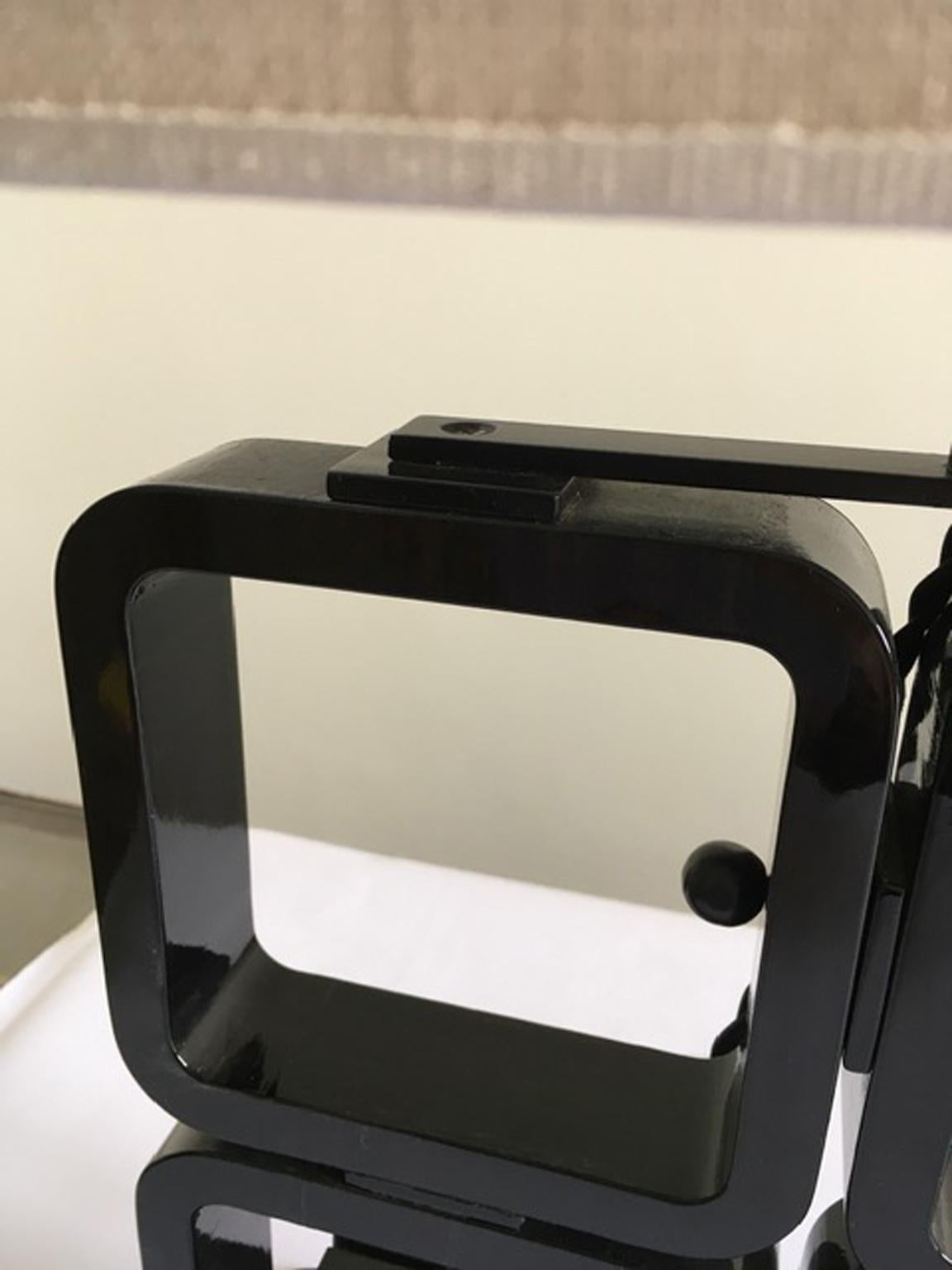 Italie Lampe de table en noyer noir de style The Modernity en vente 3