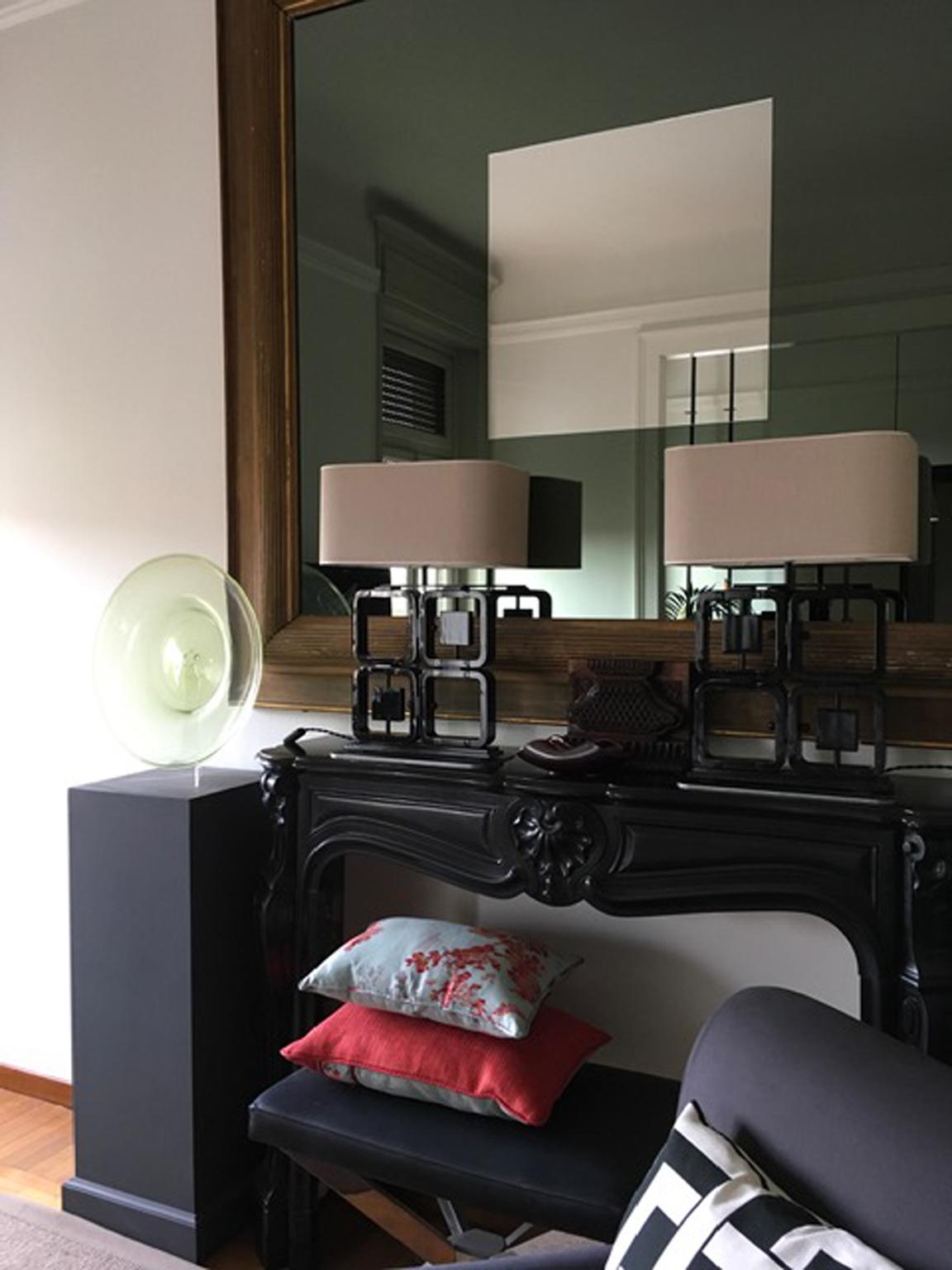 Italie Lampe de table en noyer noir de style The Modernity en vente 12
