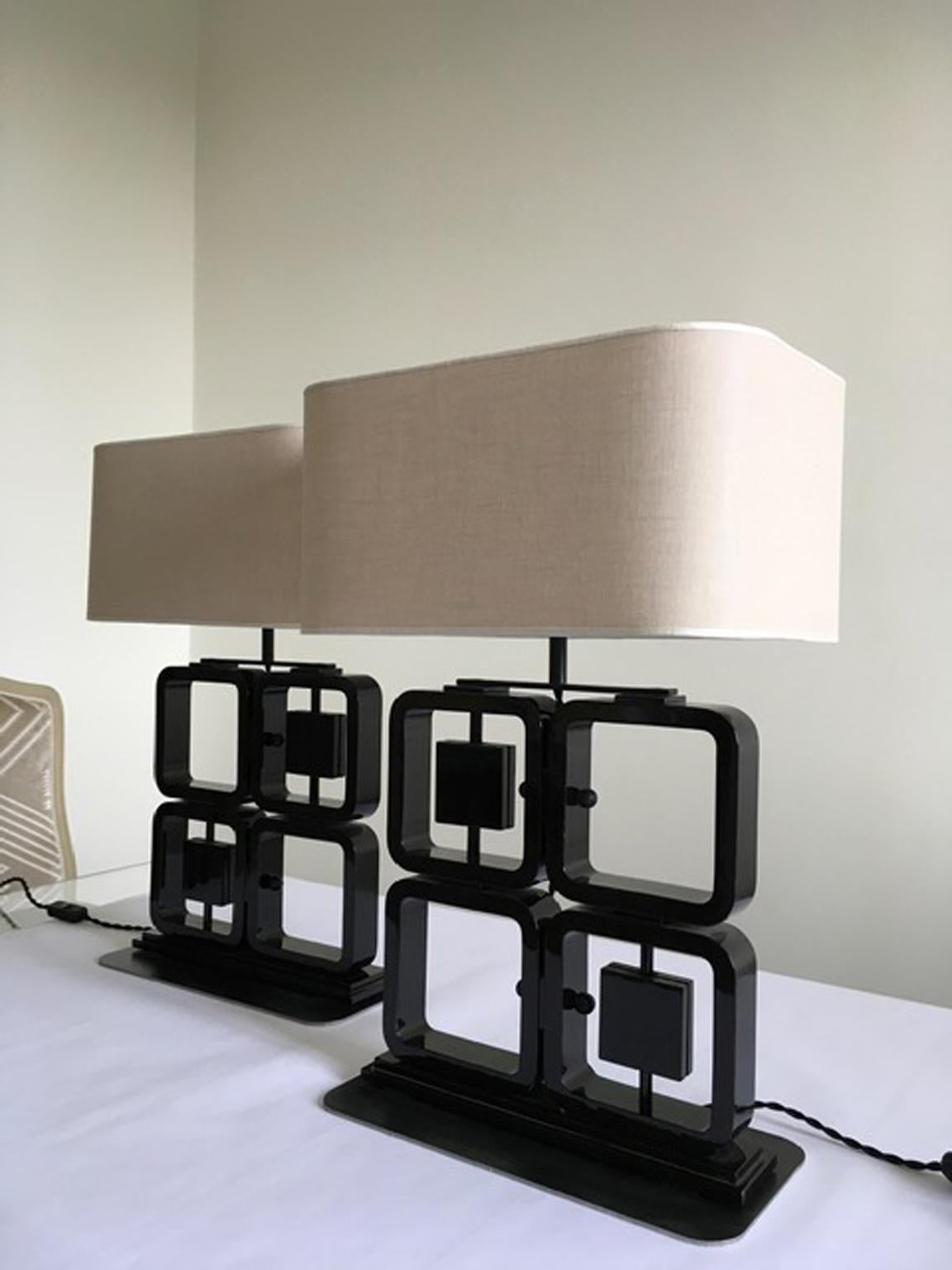 Contemporary Italian Mid-Century Modern Design Black Wooden Table Lamp  For Sale